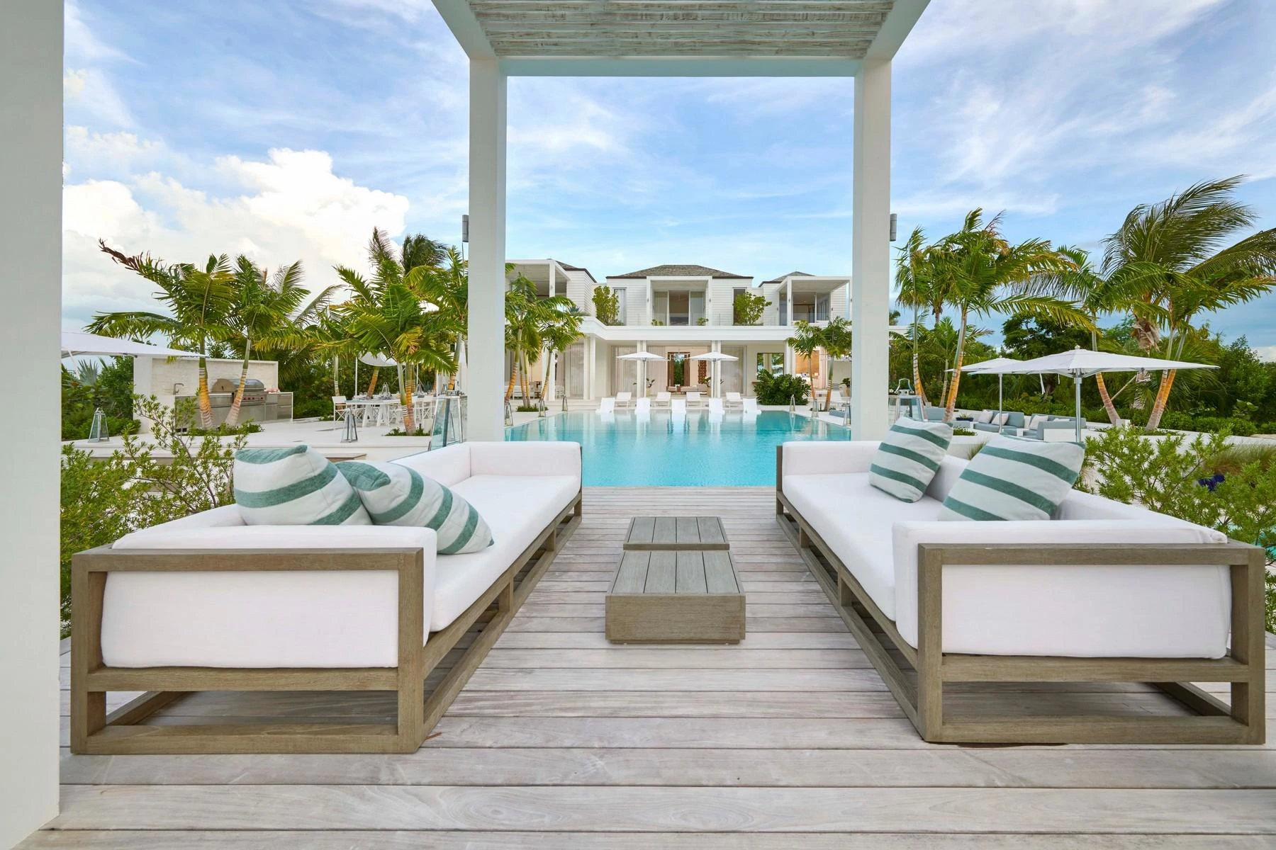 EMERALD PAVILION - Gallery image 59