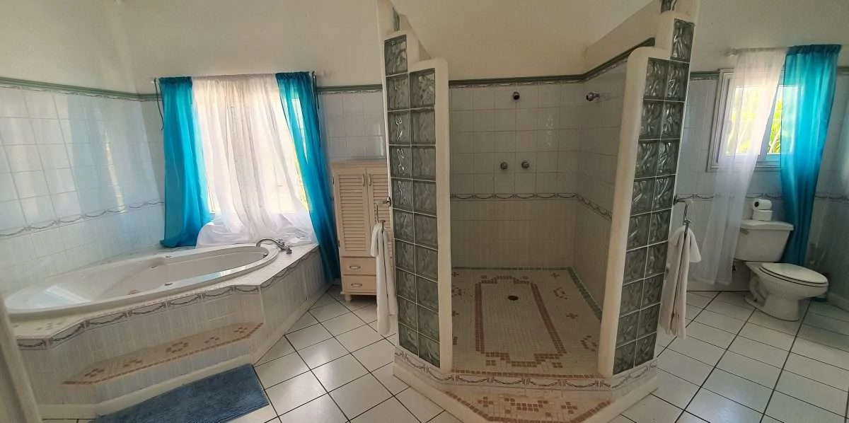 Villa Mantel, Bonne Terre. Under Offer. - Gallery image 14