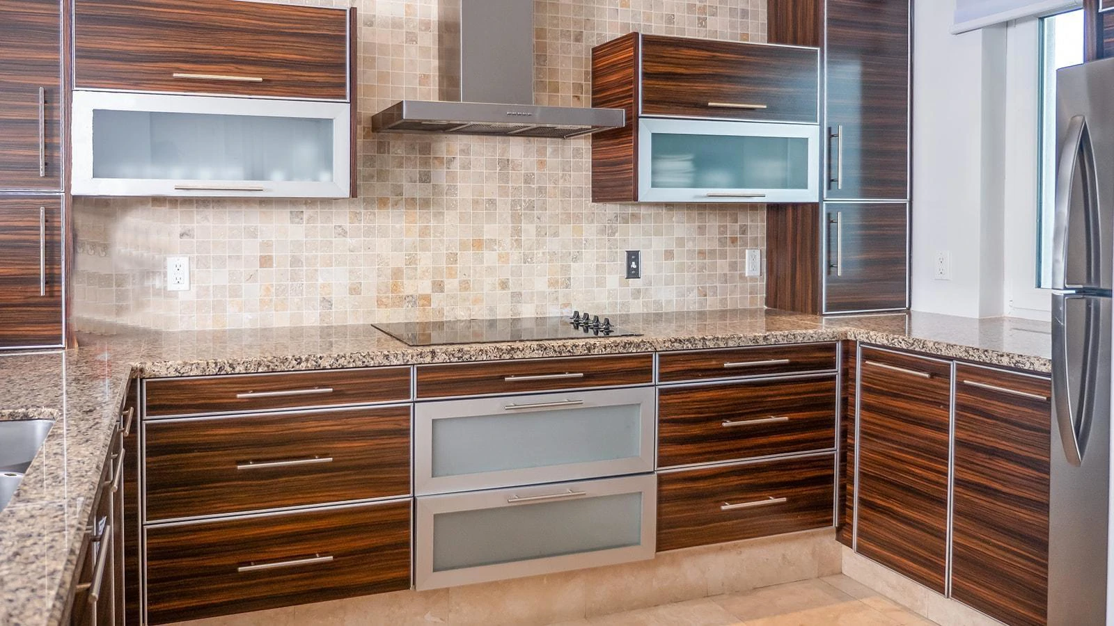 Atrium - Gallery image 15