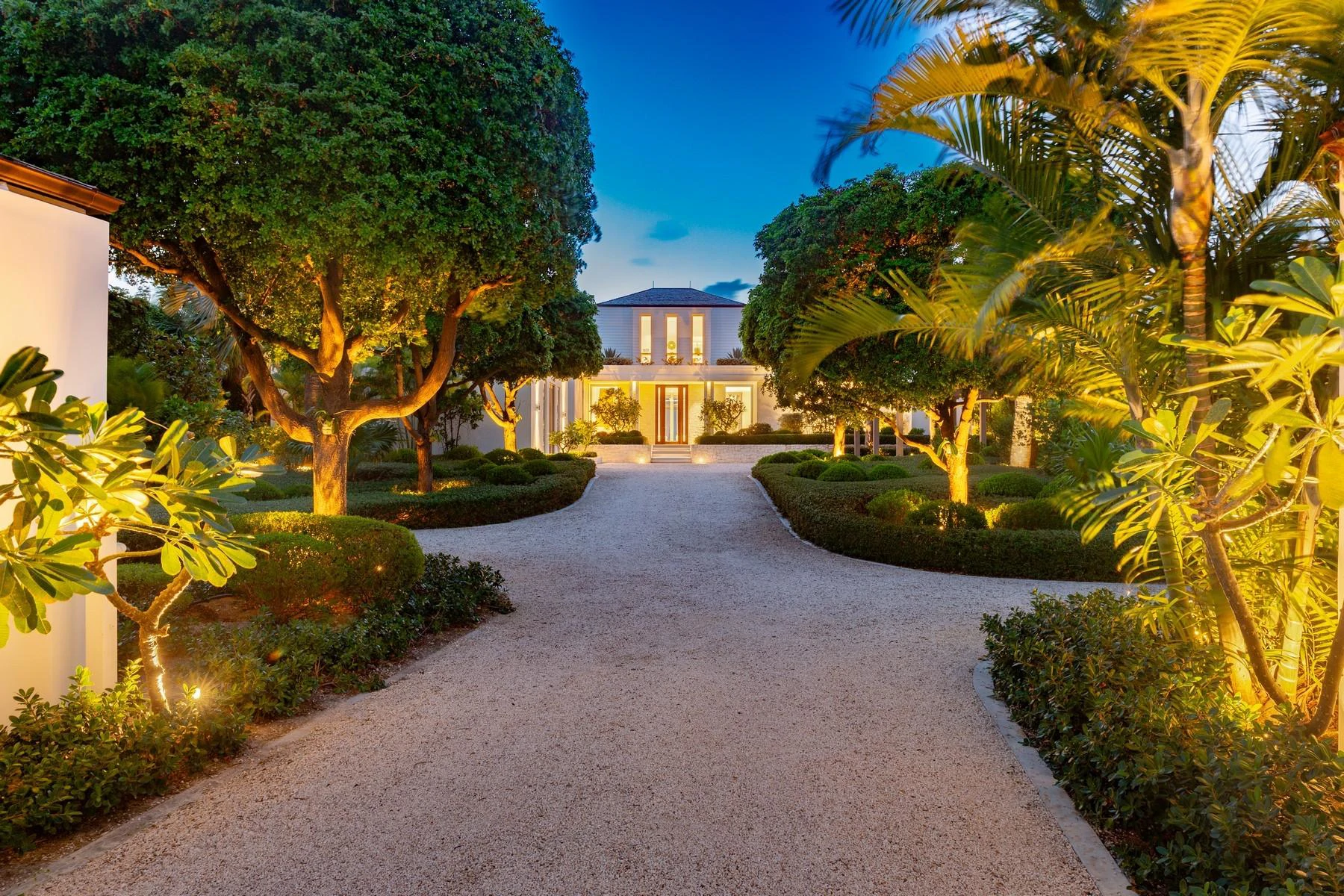 EMERALD PAVILION - Gallery image 60