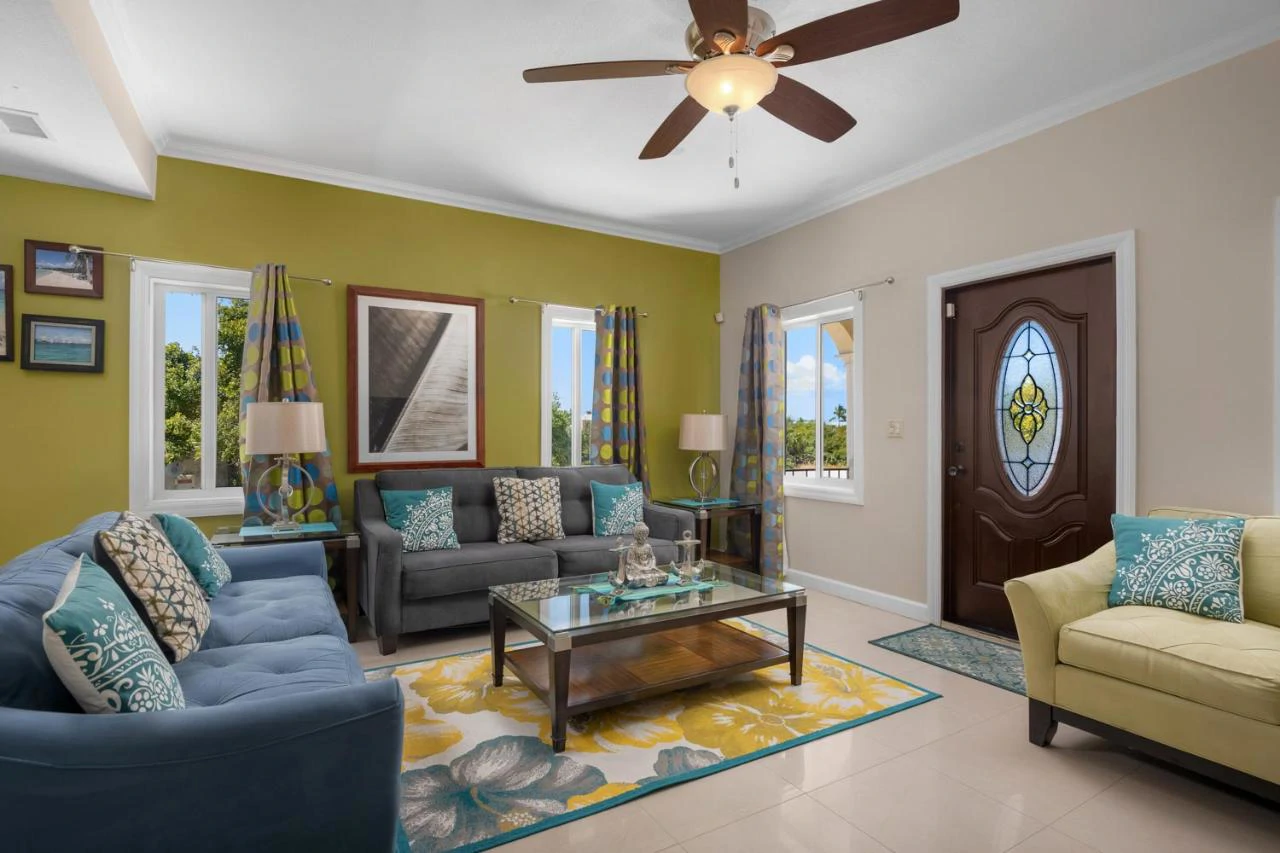 Baywell Townhomes 2 bed 2.5 bath - Gallery image 4