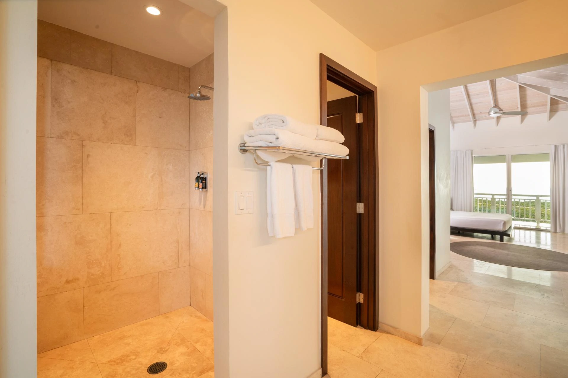 9B Sailrock Ridgetop Premier Suite - Gallery image 5