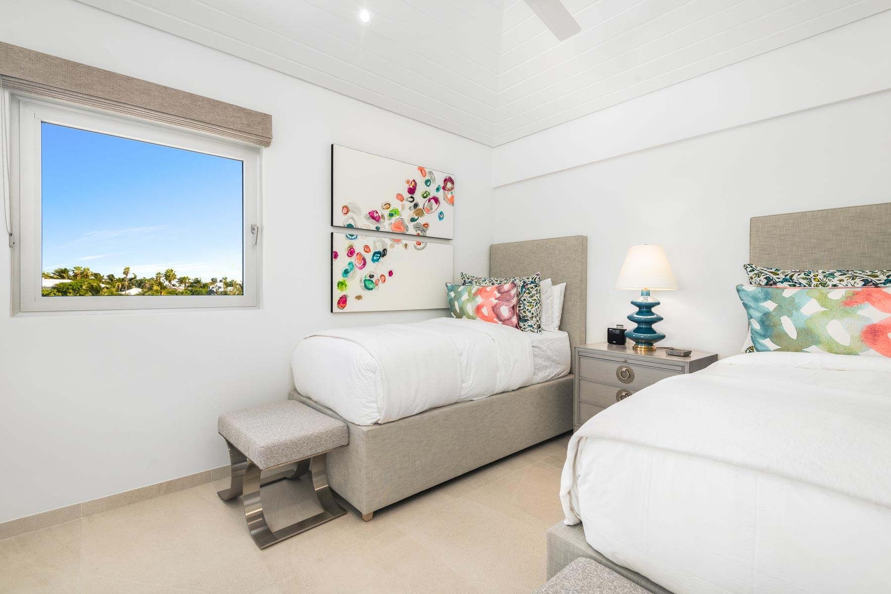 Beach Enclave Grace Bay -Villa 3 - Gallery image 21