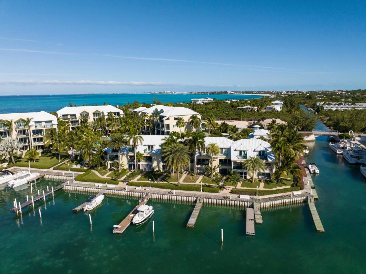 3 BEDROOM TOWNHOME AT THE YACHT CLUB - Gallery image 17