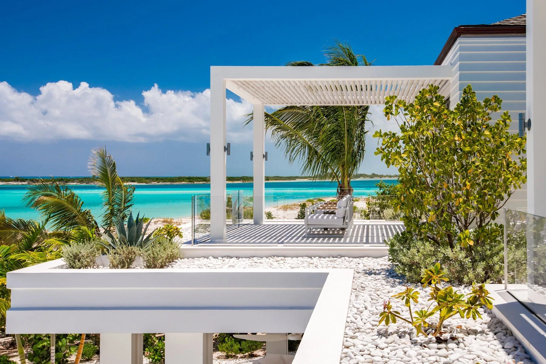 EMERALD PAVILION - Gallery image 37