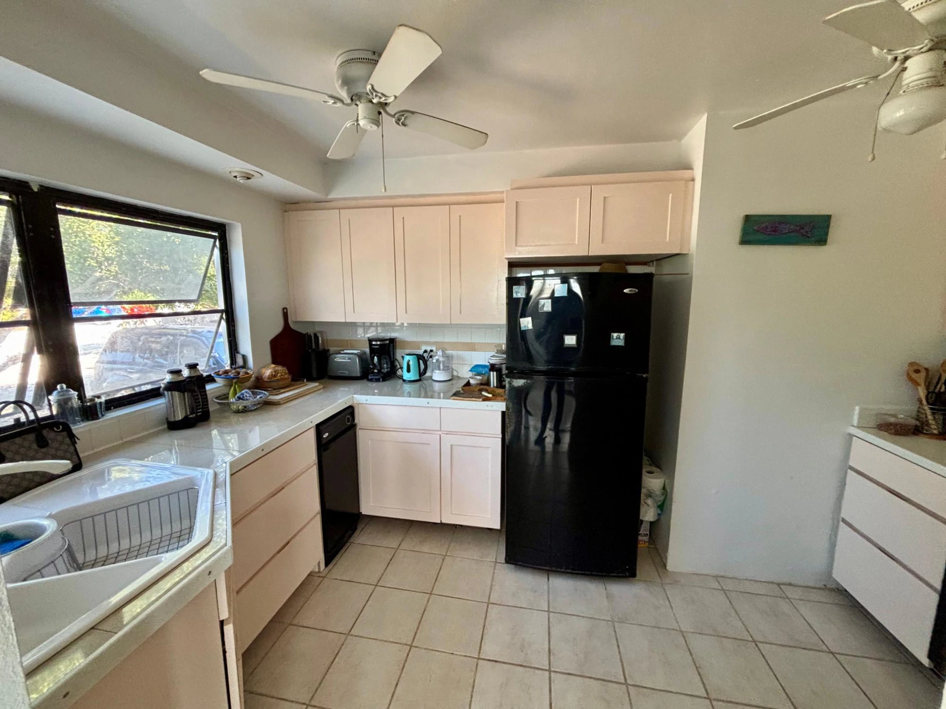 NELSON HILL ROAD 4-BED VILLA - Gallery image 27