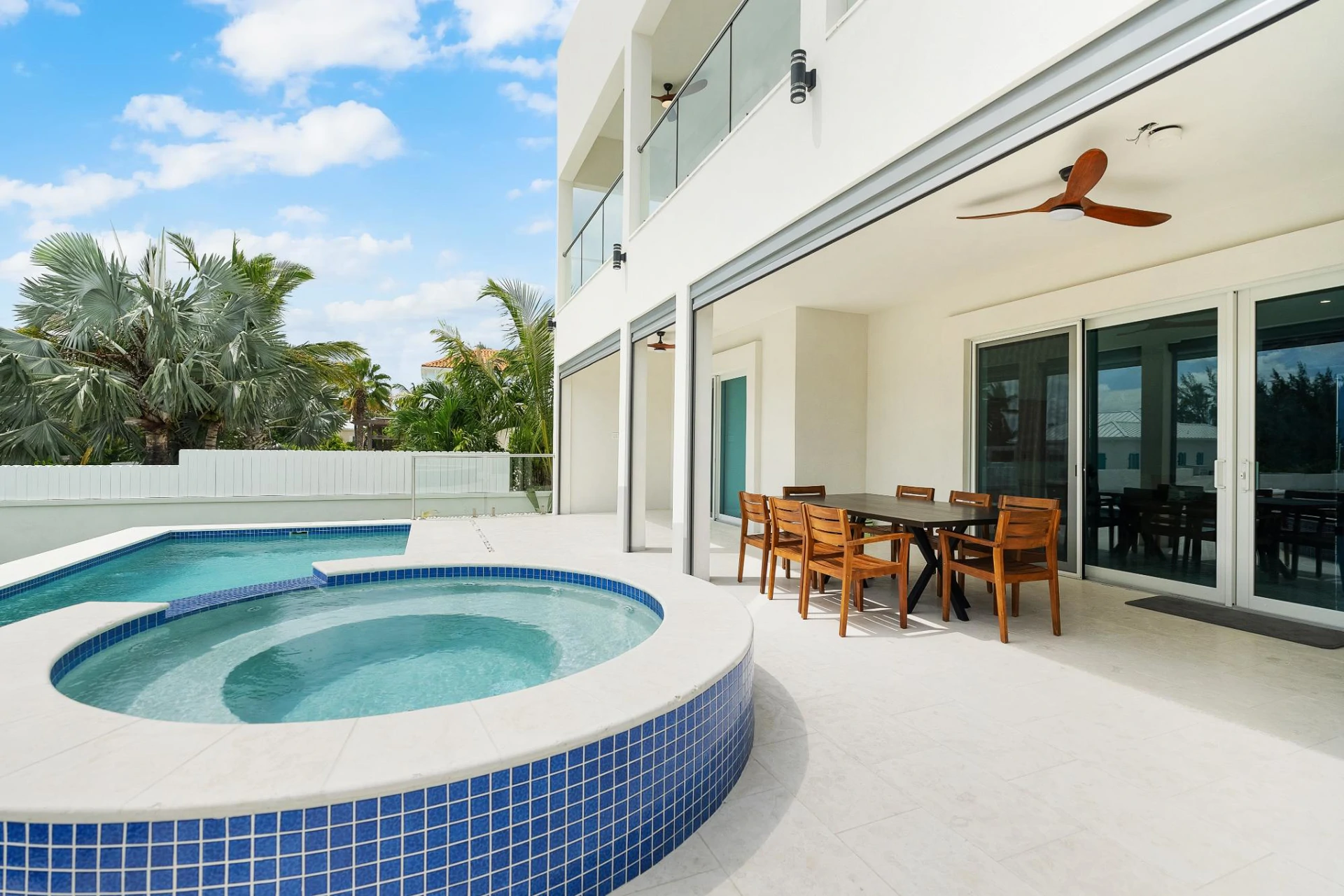 BLUE DIAMOND VILLA - Gallery image 6