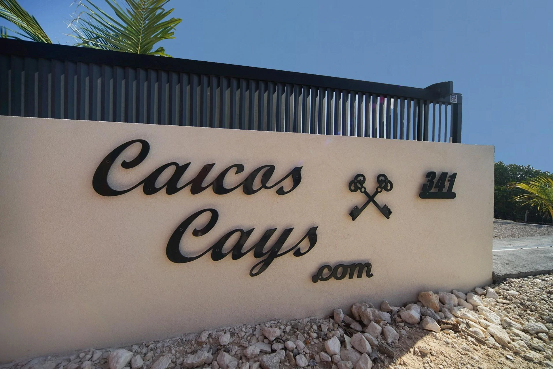 Caicos Cays, 341 Chalk Sound Drive - Gallery image 2