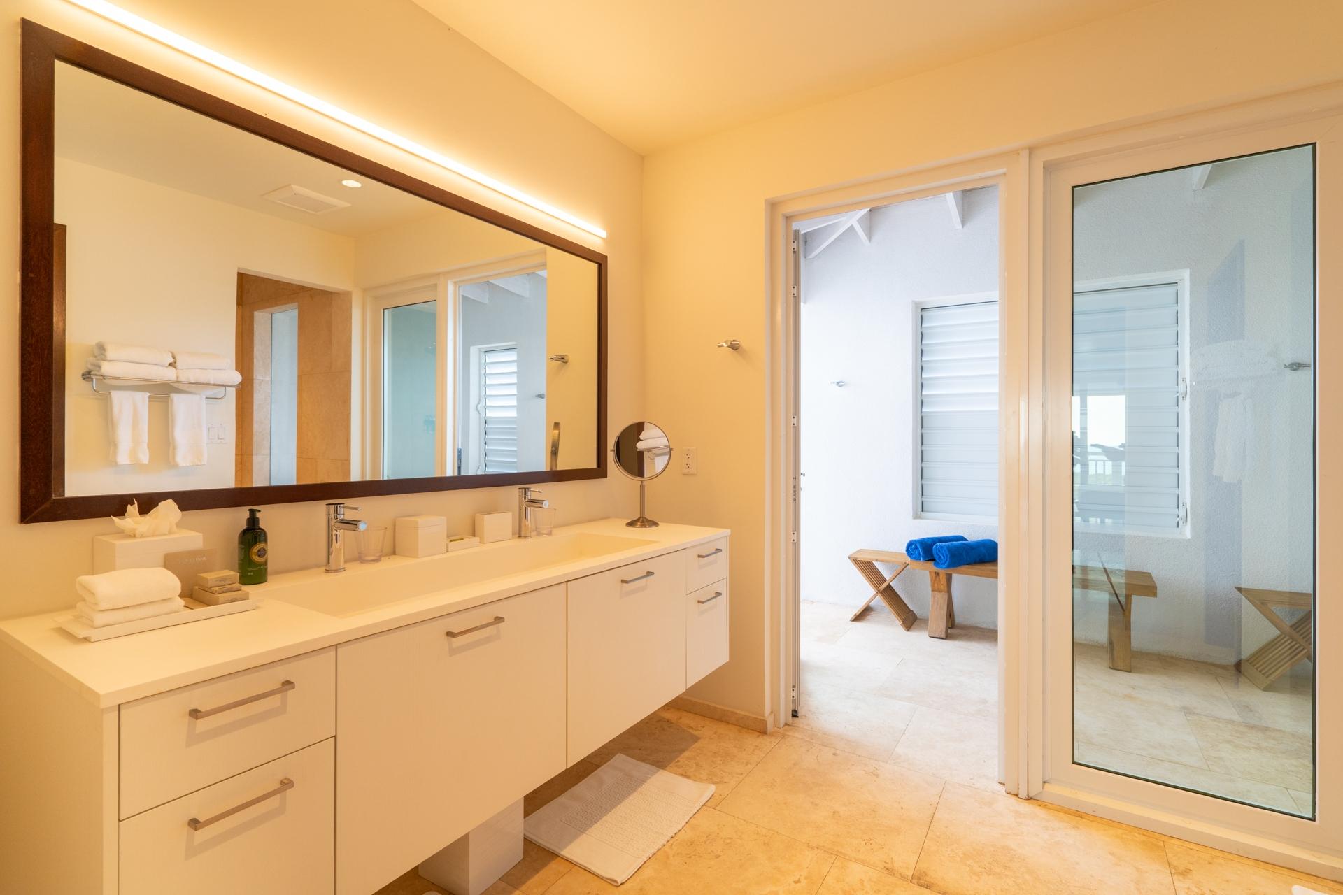 9B Sailrock Ridgetop Premier Suite - Gallery image 4