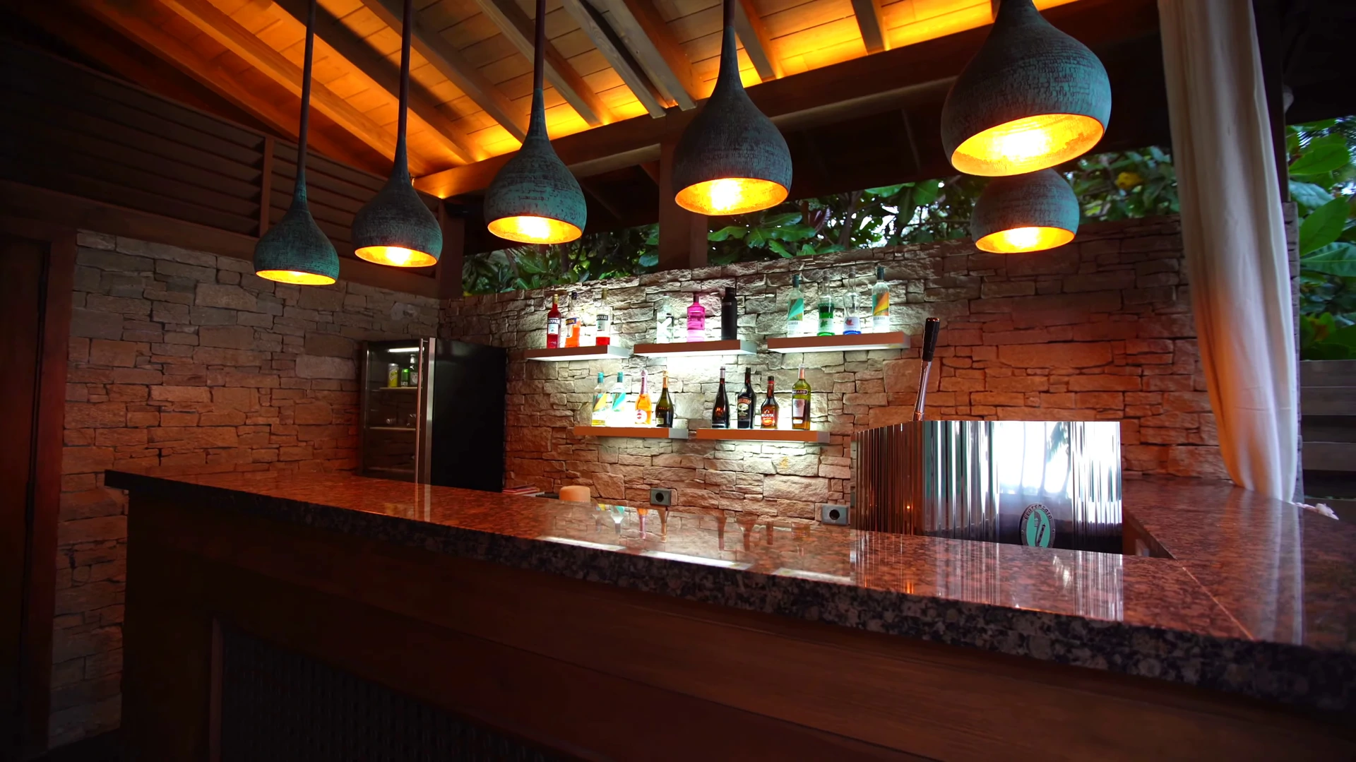 Unique beachfront property for sale in Mahé, Seychelles - Gallery image 7