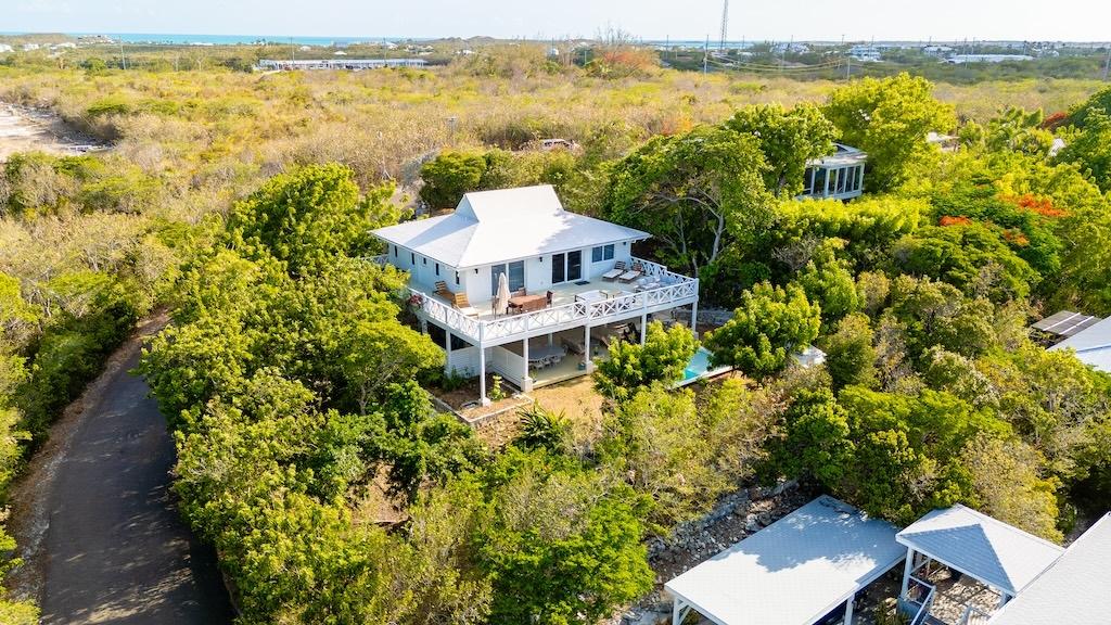 TREETOP VILLA 26 Richmond Hill - Gallery image 23