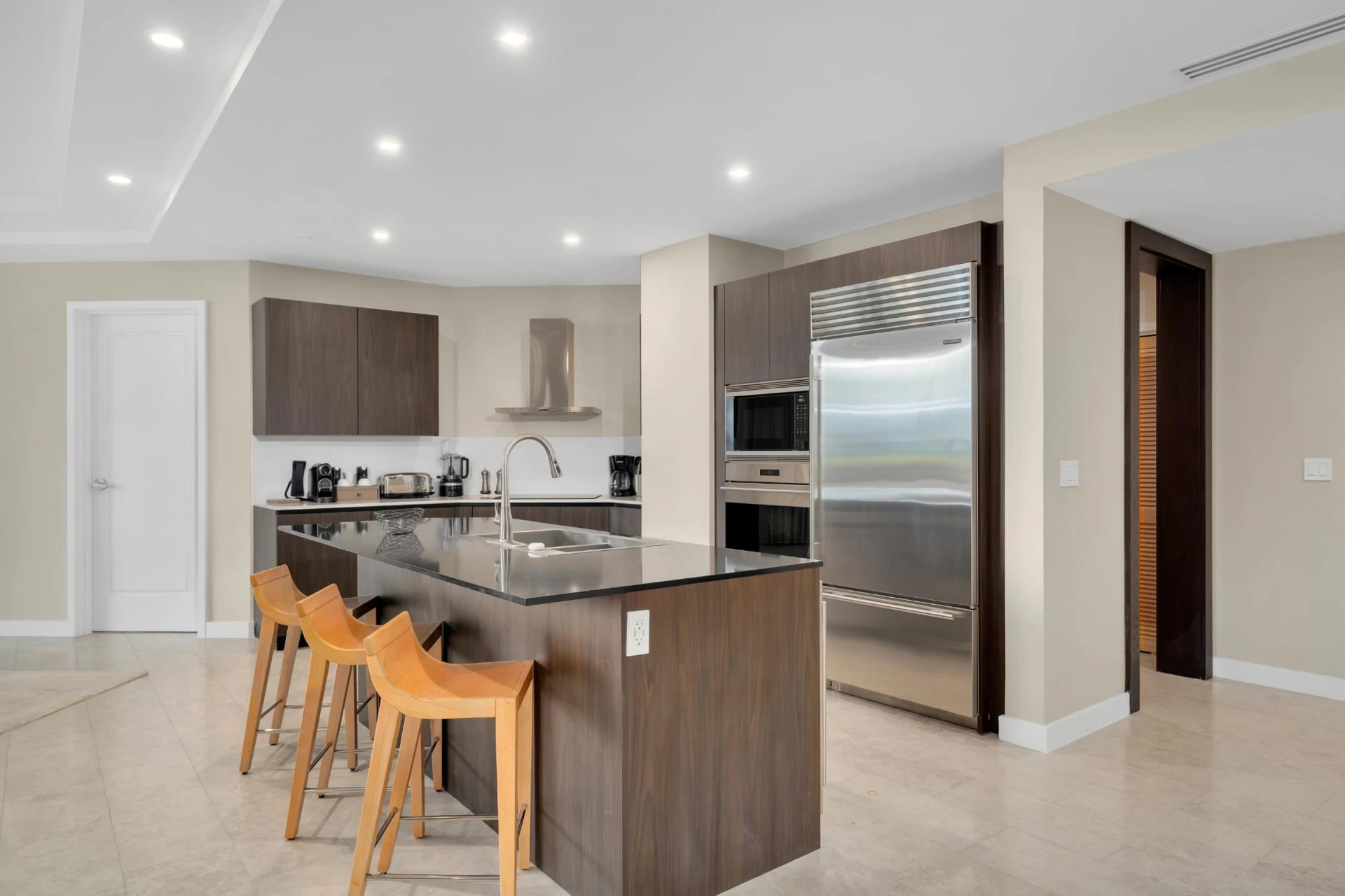 UNIT 1010 RITZ CARLTON 2BR/3BA - Gallery image 5