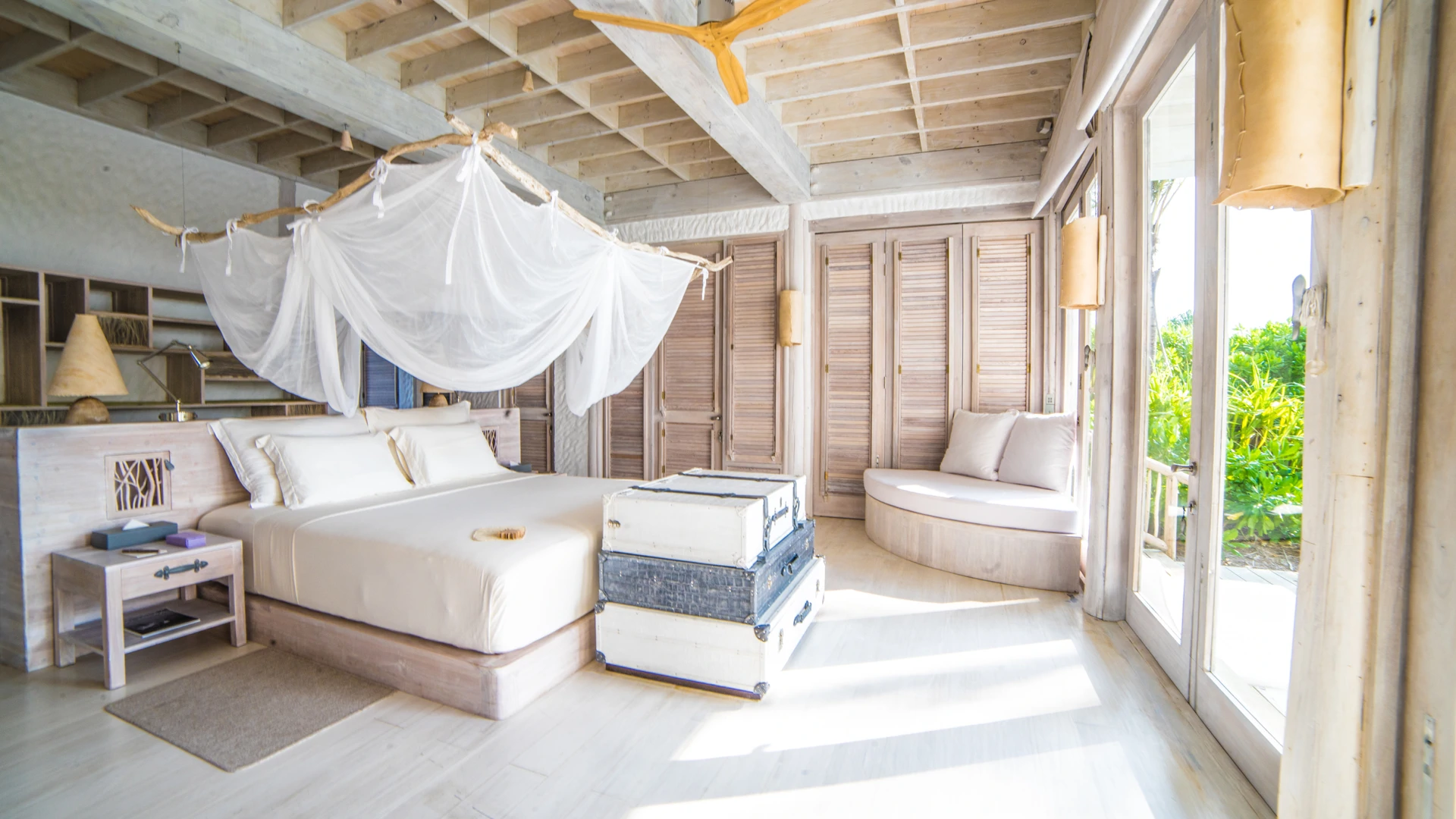 Luxury Maldives beach & over water villas for sale | Soneva Jani - Gallery image 27