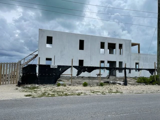Blue Hills Road Partial Build - Direct Beachfront - Gallery image 10