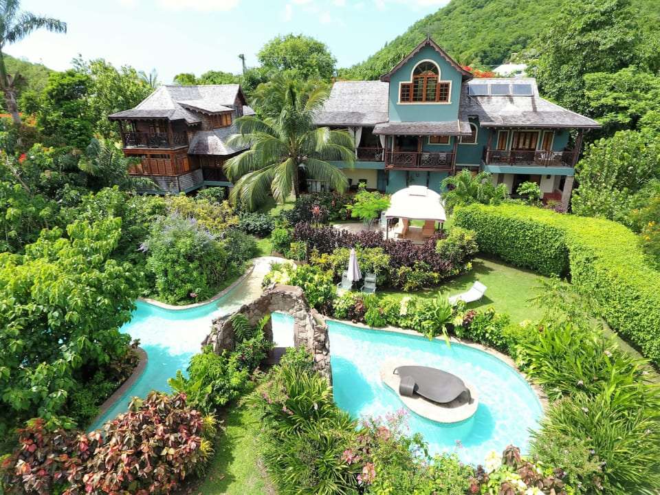 C'est La Vie, Trouya, St Lucia