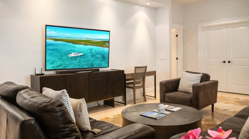 Atrium - Gallery image 11