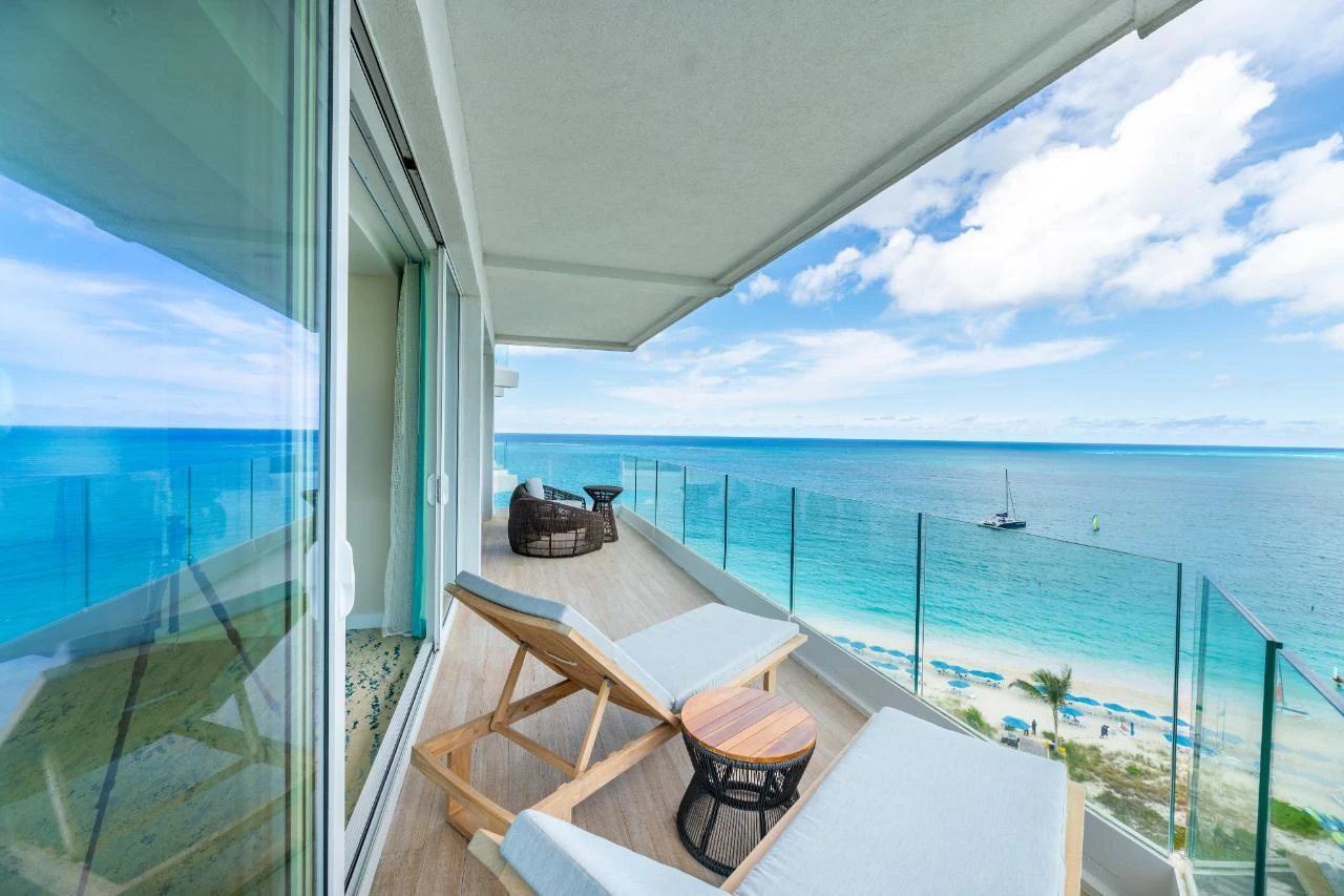 UNIT 1036 RITZ CARLTON 3BR/4BA/DEN/LAUNDRY/GARAGE - Gallery image 16