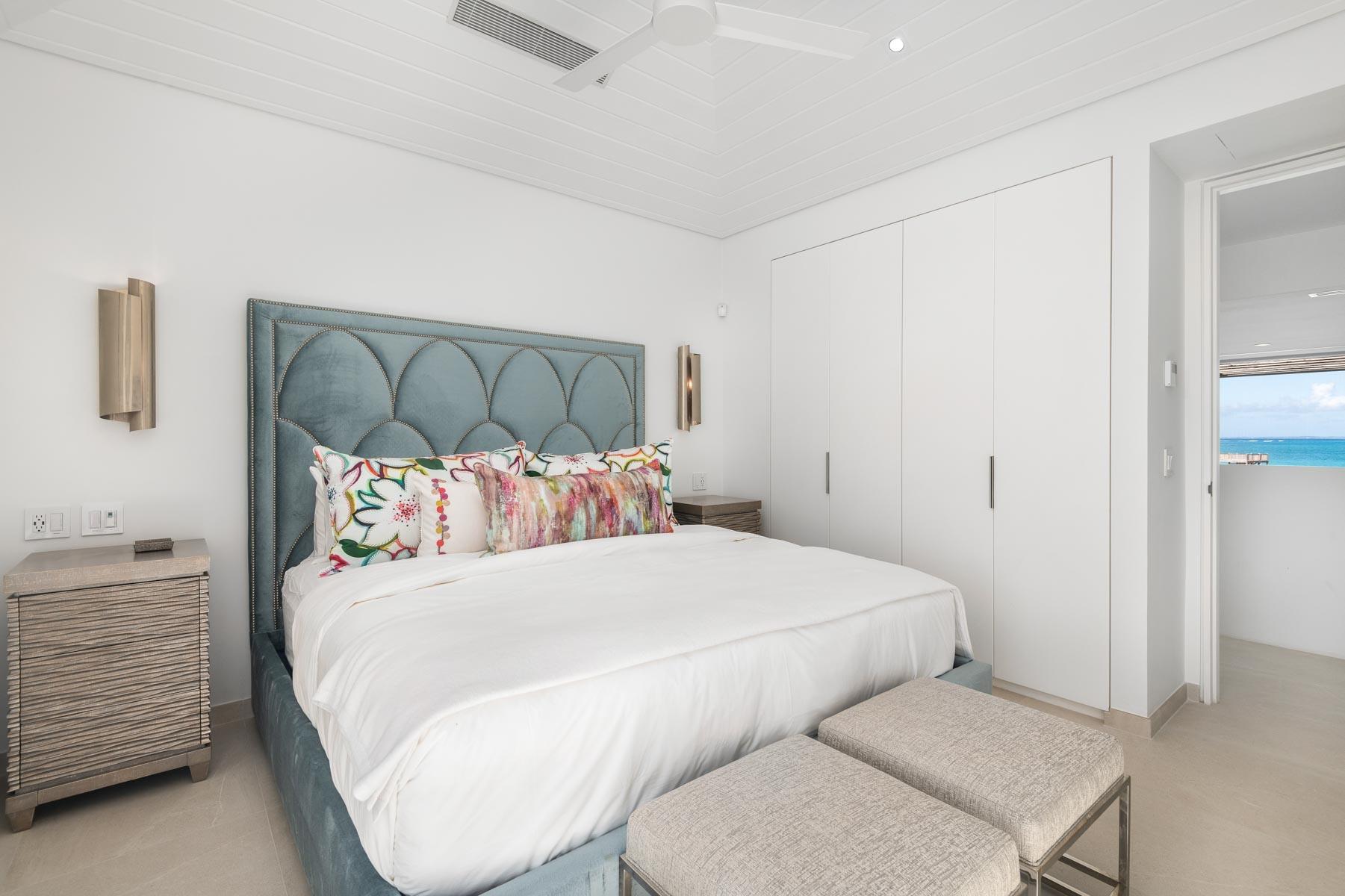 Beach Enclave Grace Bay -Villa 3 - Gallery image 27