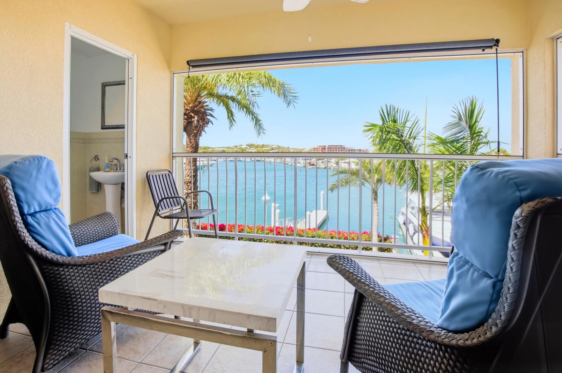 B2 YACHT CLUB - Gallery image 5