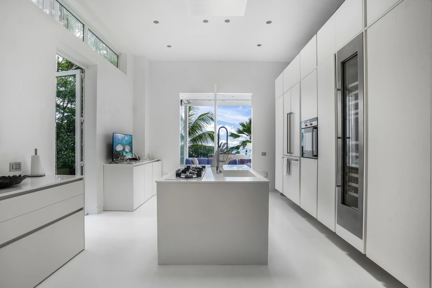 Architectural modernist beachfront villa for sale in Mahé, Seychelles - Gallery image 23