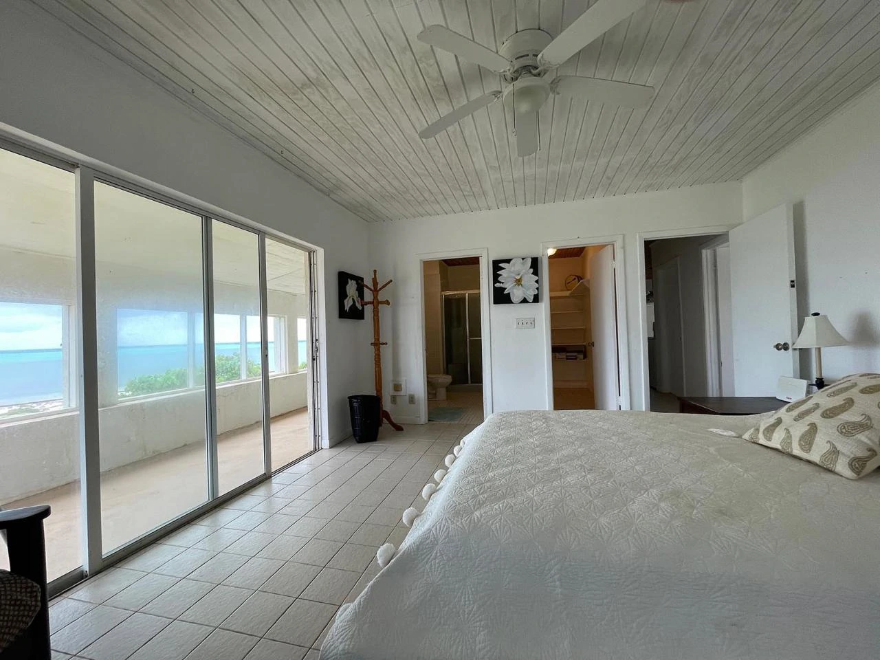 OCEAN VIEW 3 BEDROOM BEAUTY - Gallery image 17