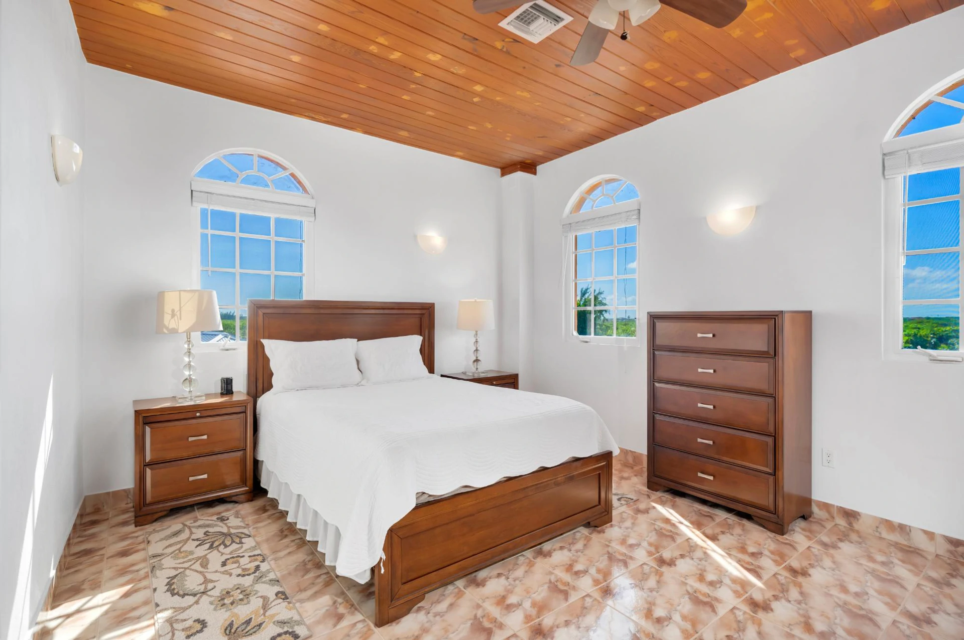 Golden Pelican Villa - Gallery image 15