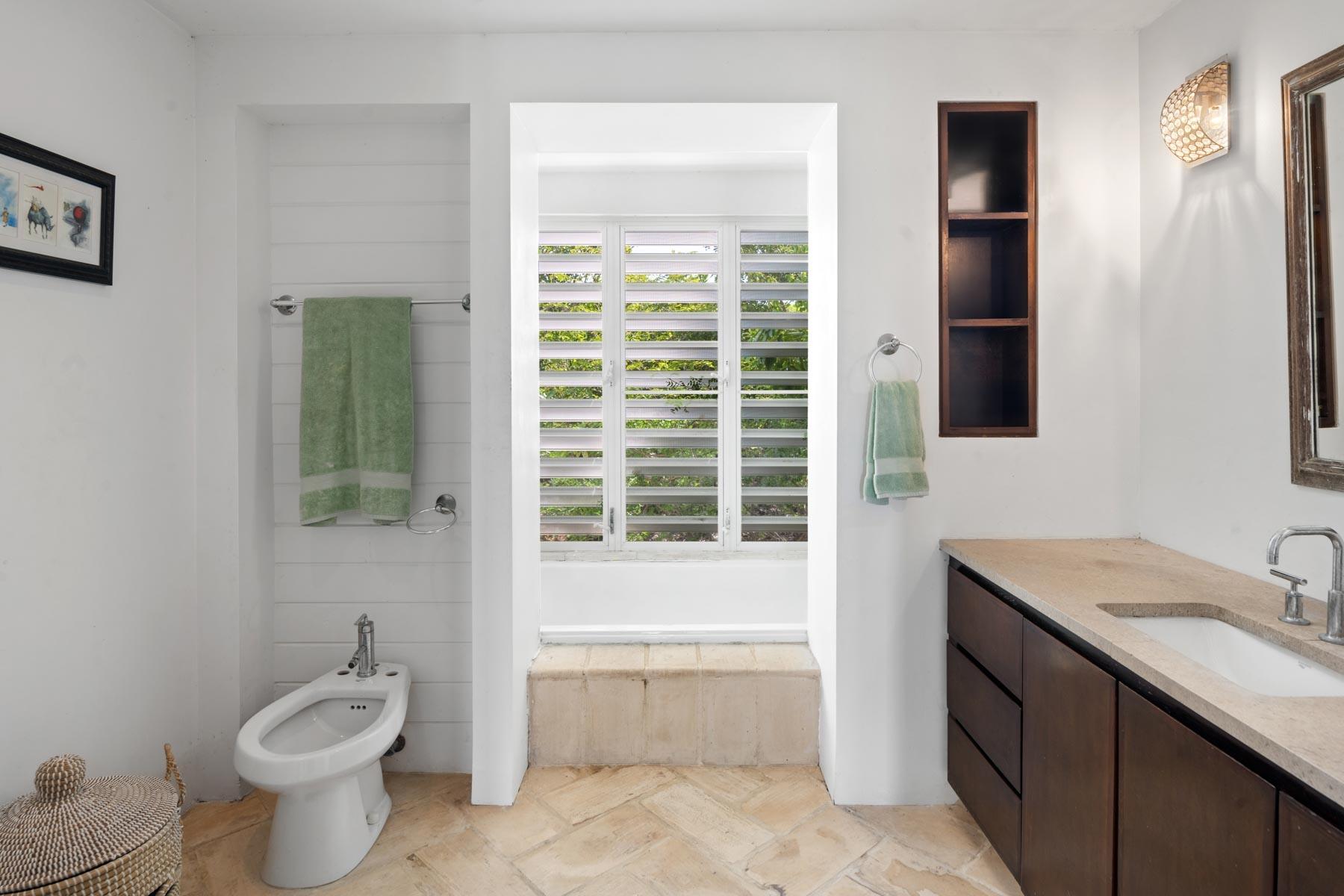 Canalfront Home - Gallery image 7