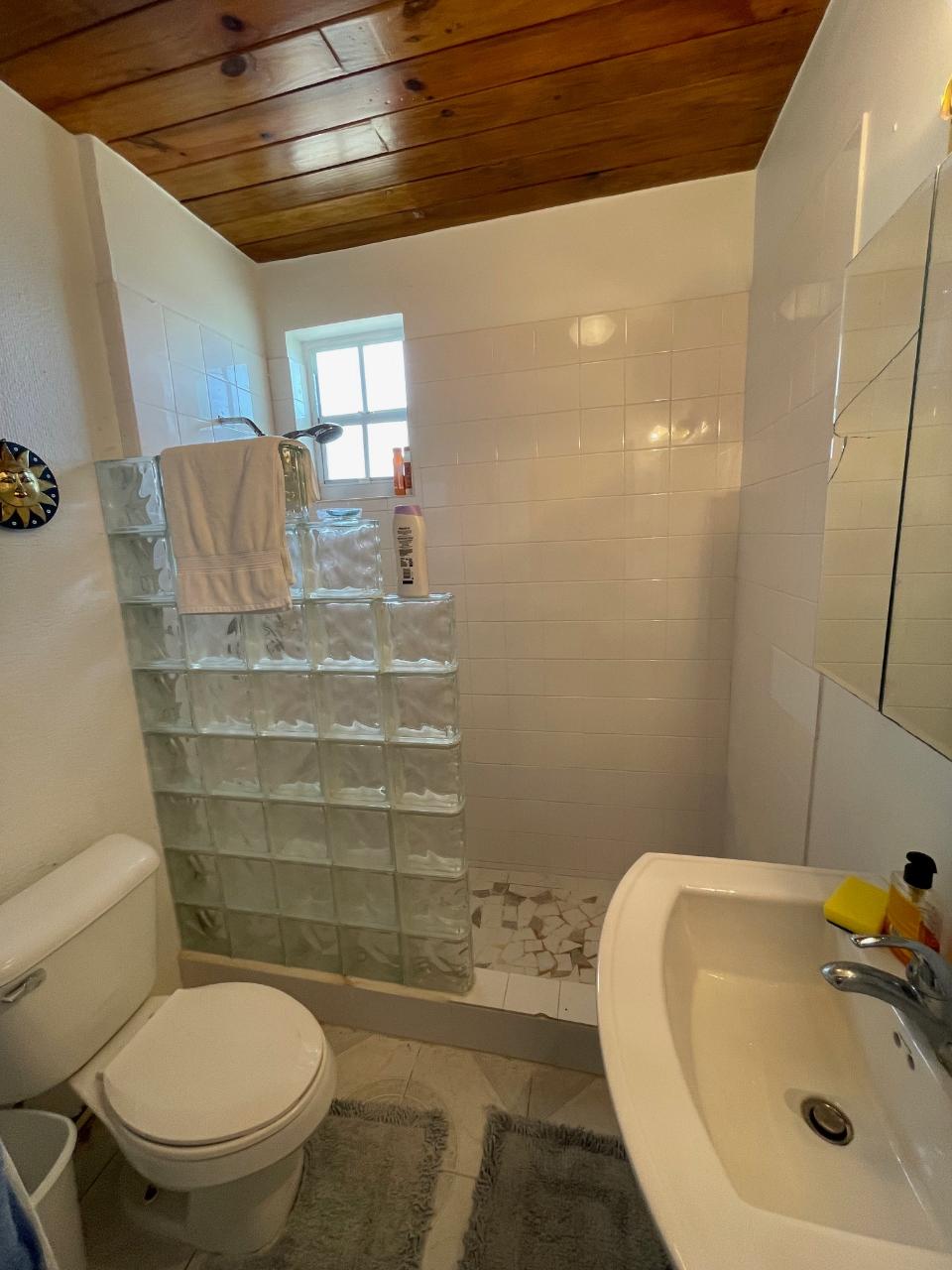Coconut Room Salt Cay Home and Lot - Gallery image 16