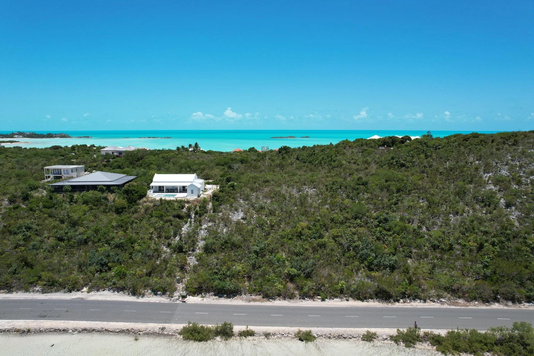 Turtle Tail – 2 Homes on 5 Lots - Gallery image 3