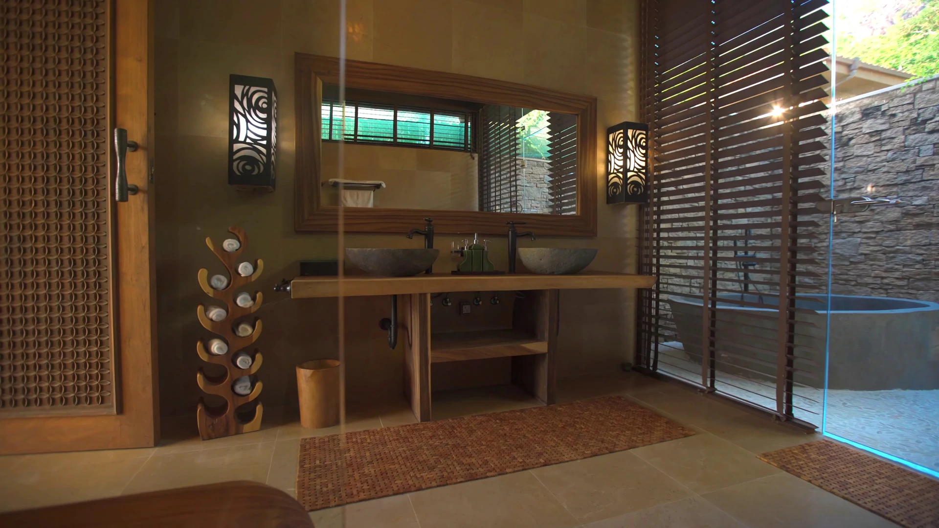 Unique beachfront property for sale in Mahé, Seychelles - Gallery image 9