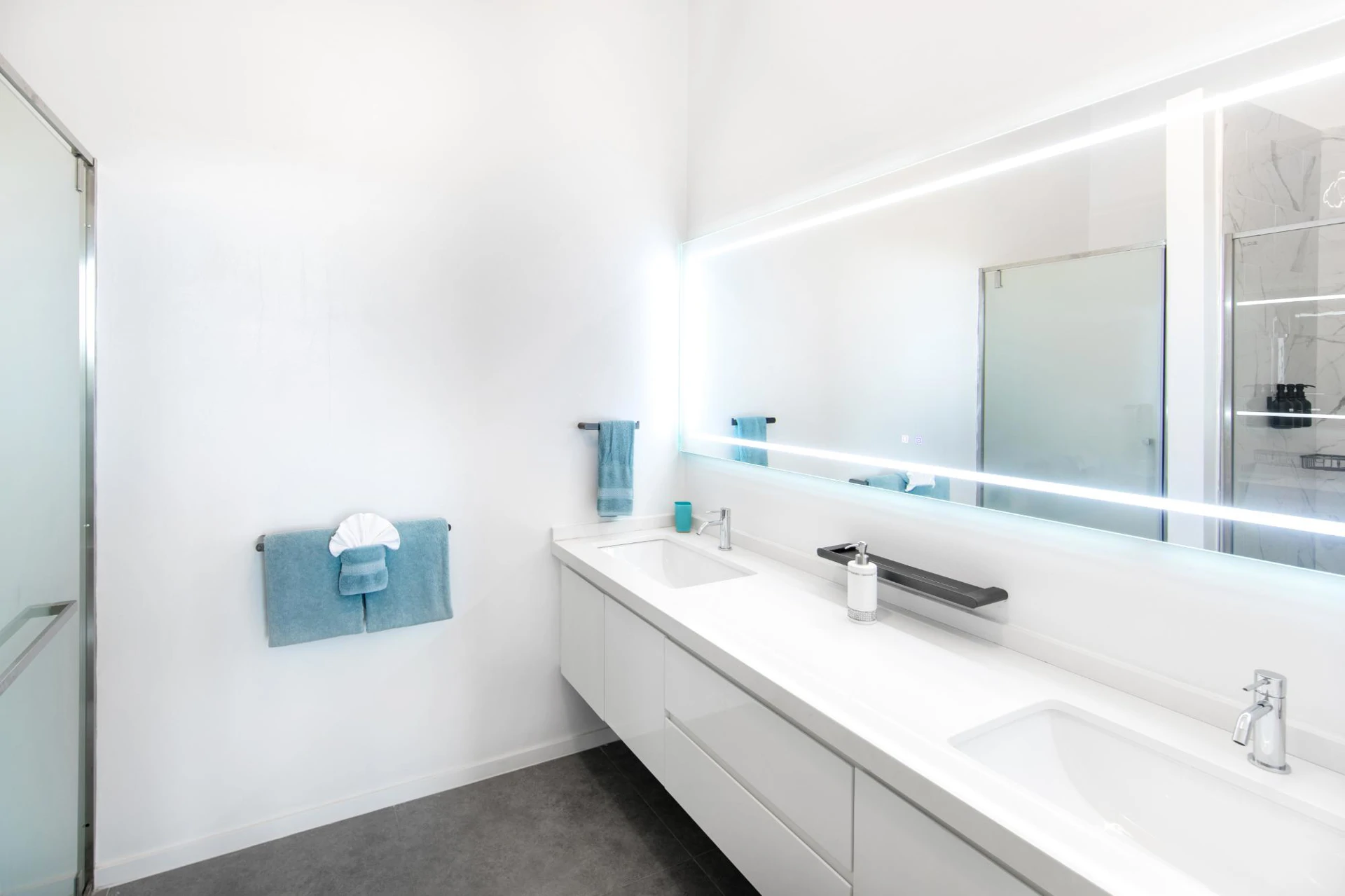 Live Love Laugh - Gallery image 17