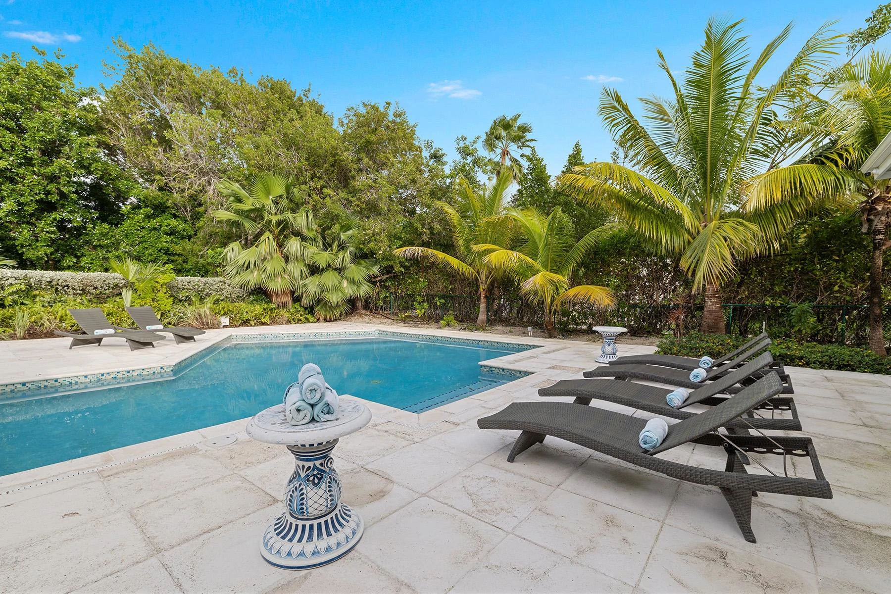 Beach Daze Villa - Gallery image 2