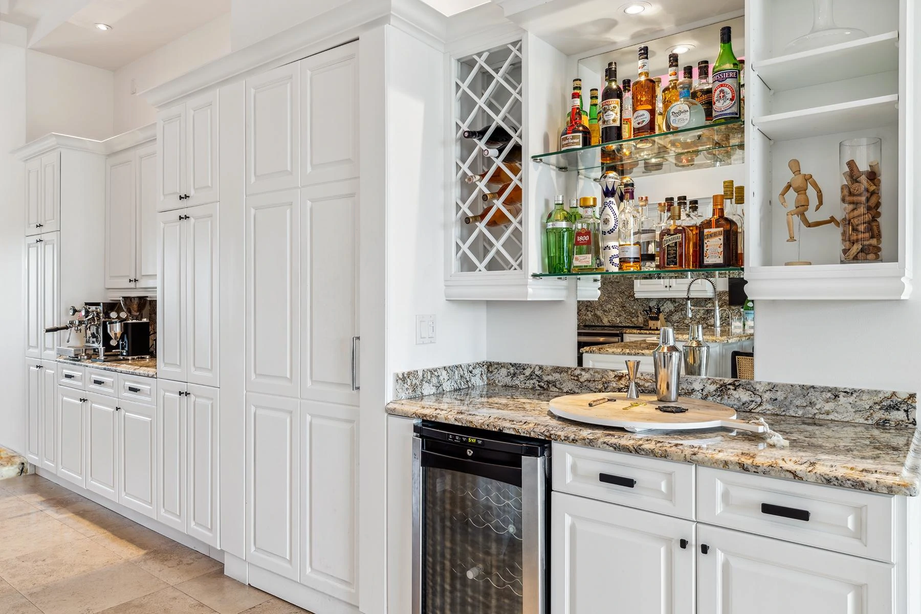 THE YACHT CLUB - Gallery image 13