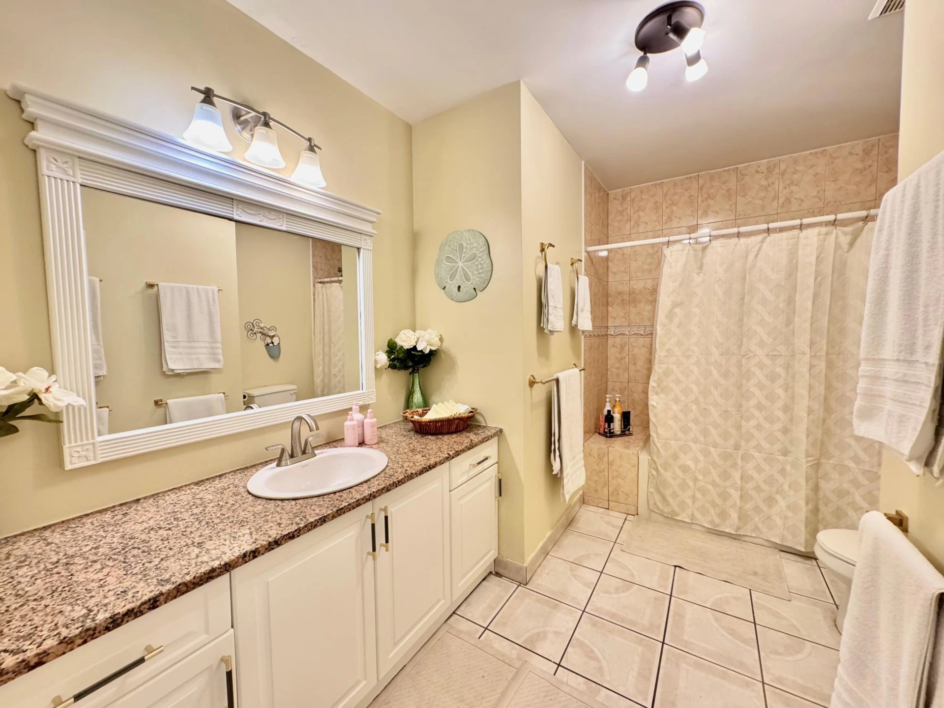 Queen Angel A104 - Gallery image 23