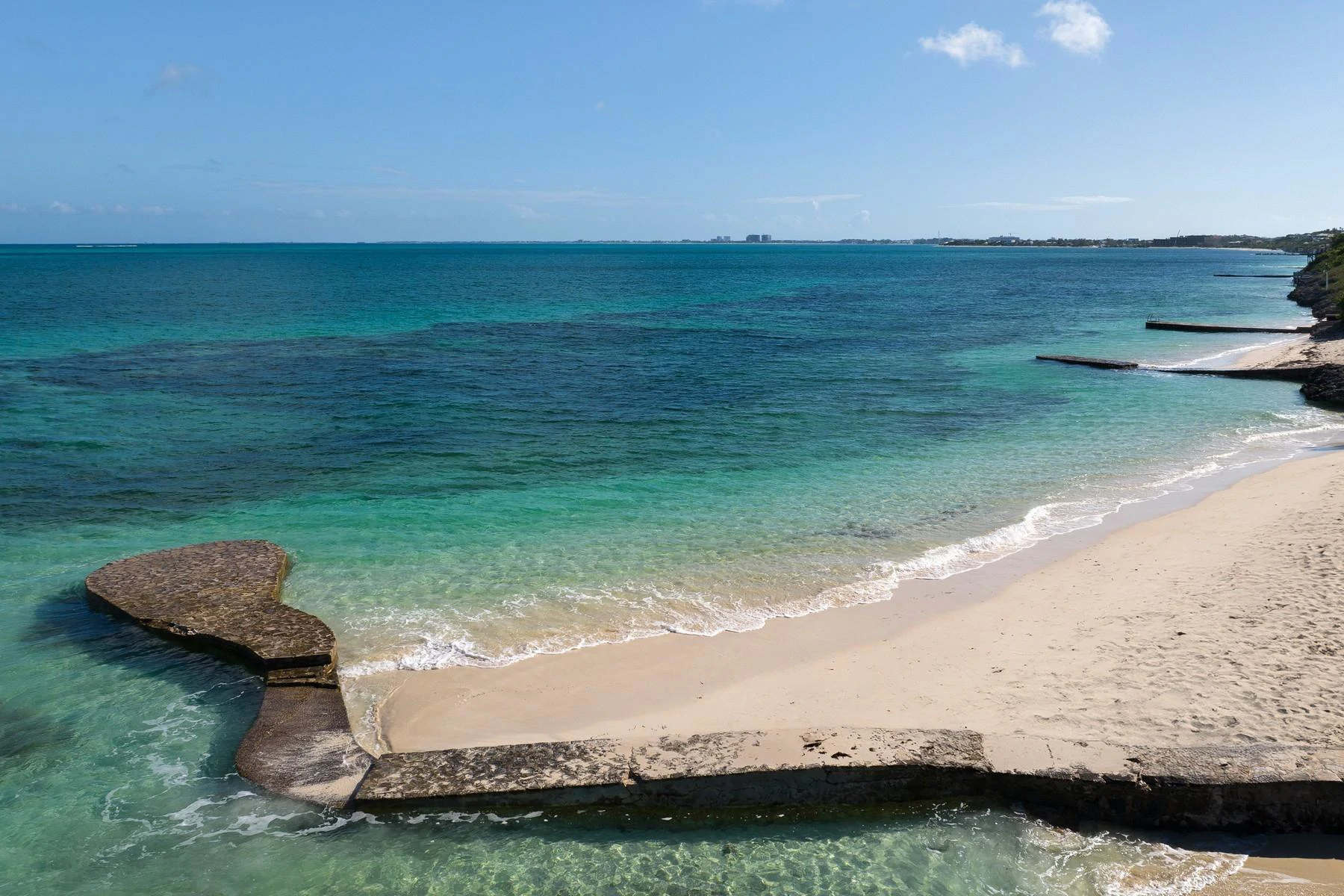 BLUE CAY - Thompson Cove Beachfront - Gallery image 5