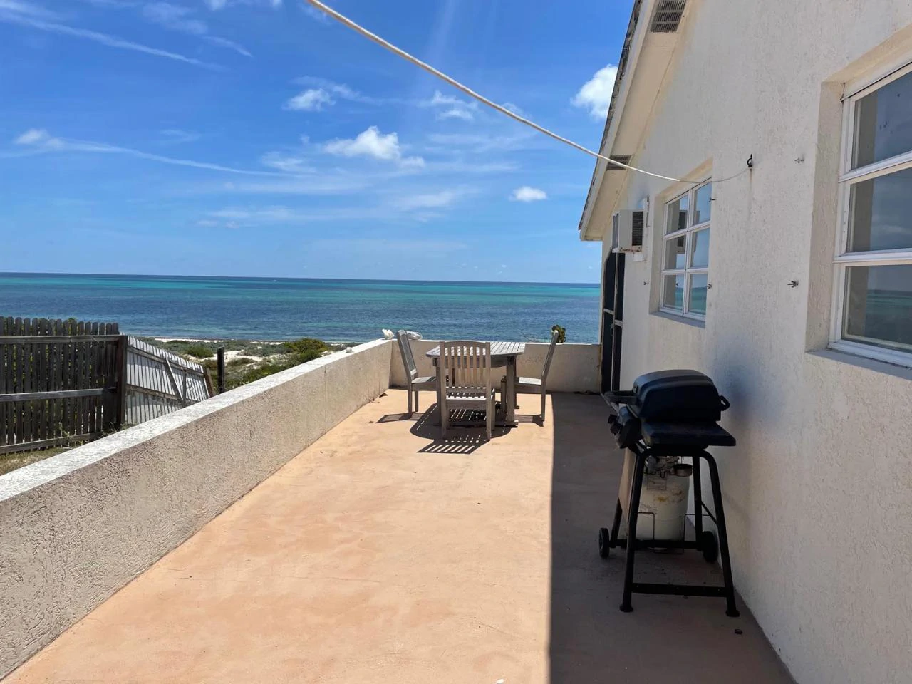 OCEAN VIEW 3 BEDROOM BEAUTY - Gallery image 5