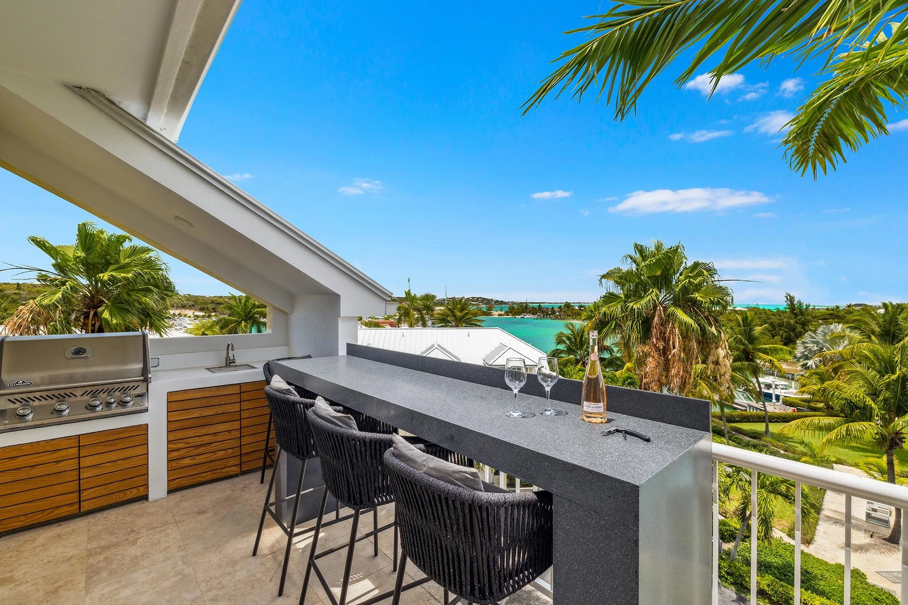 THE YACHT CLUB - Gallery image 28