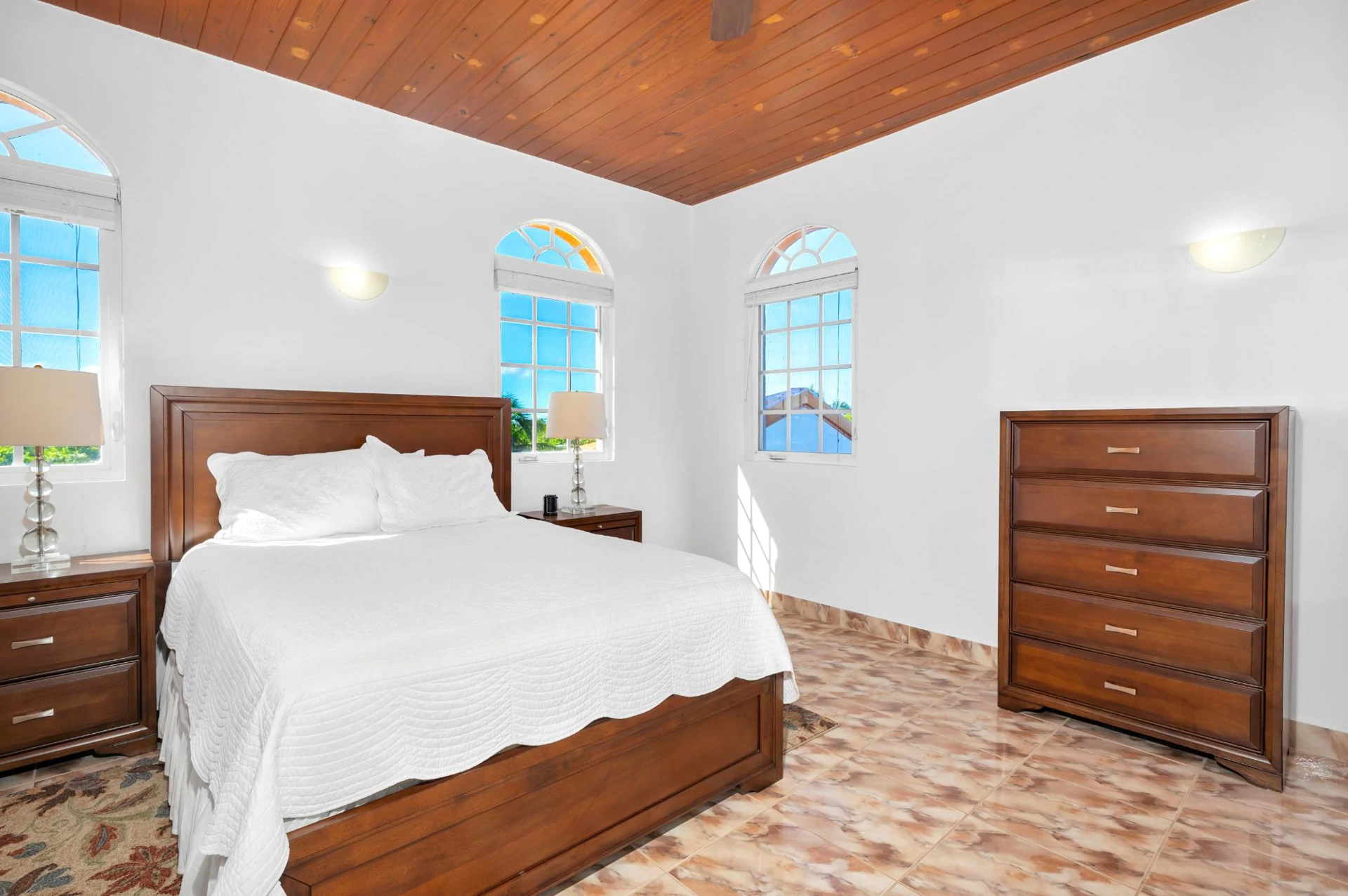 Golden Pelican Villa - Gallery image 17