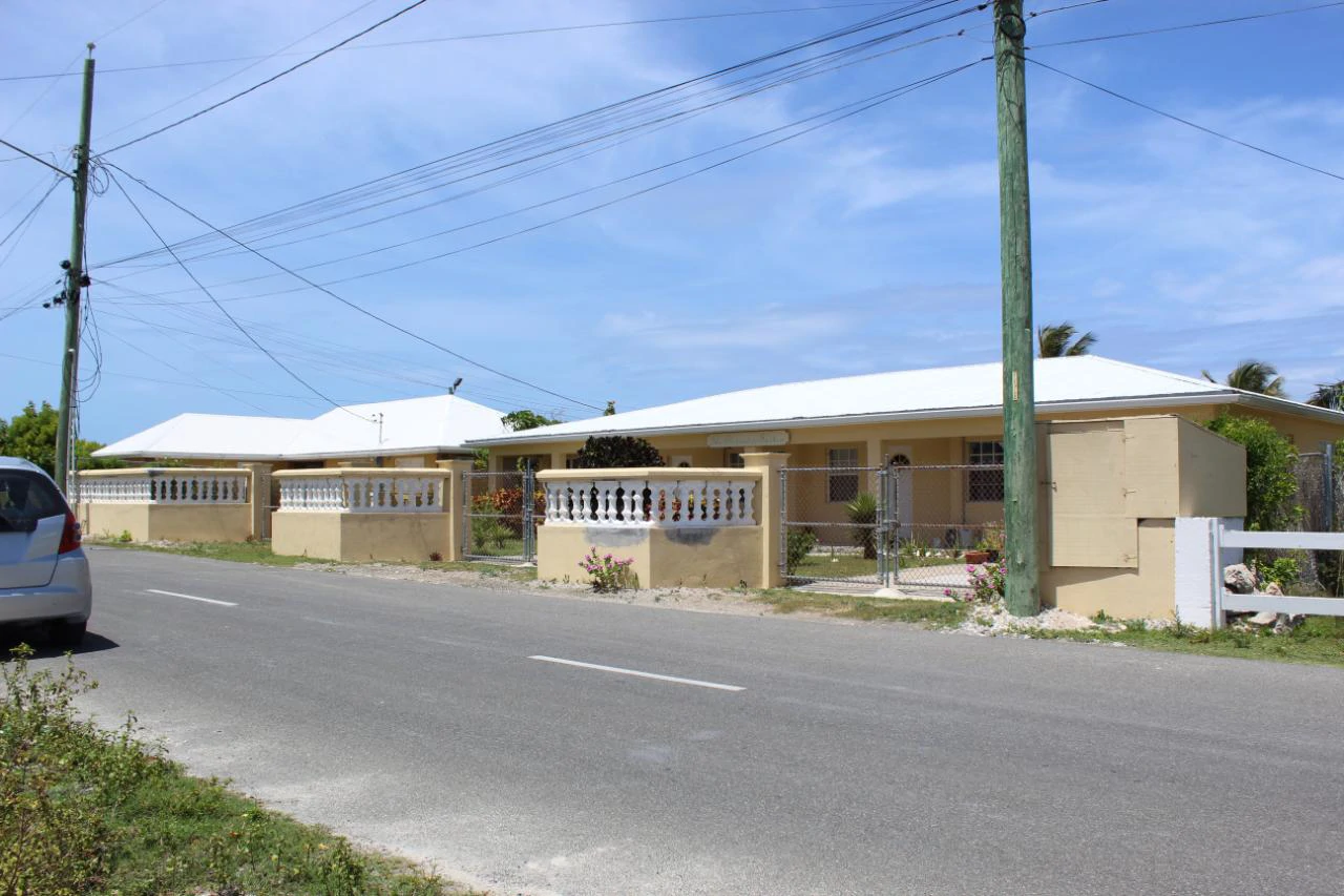 Grand Turk Income Triplex Apt - Gallery image 5