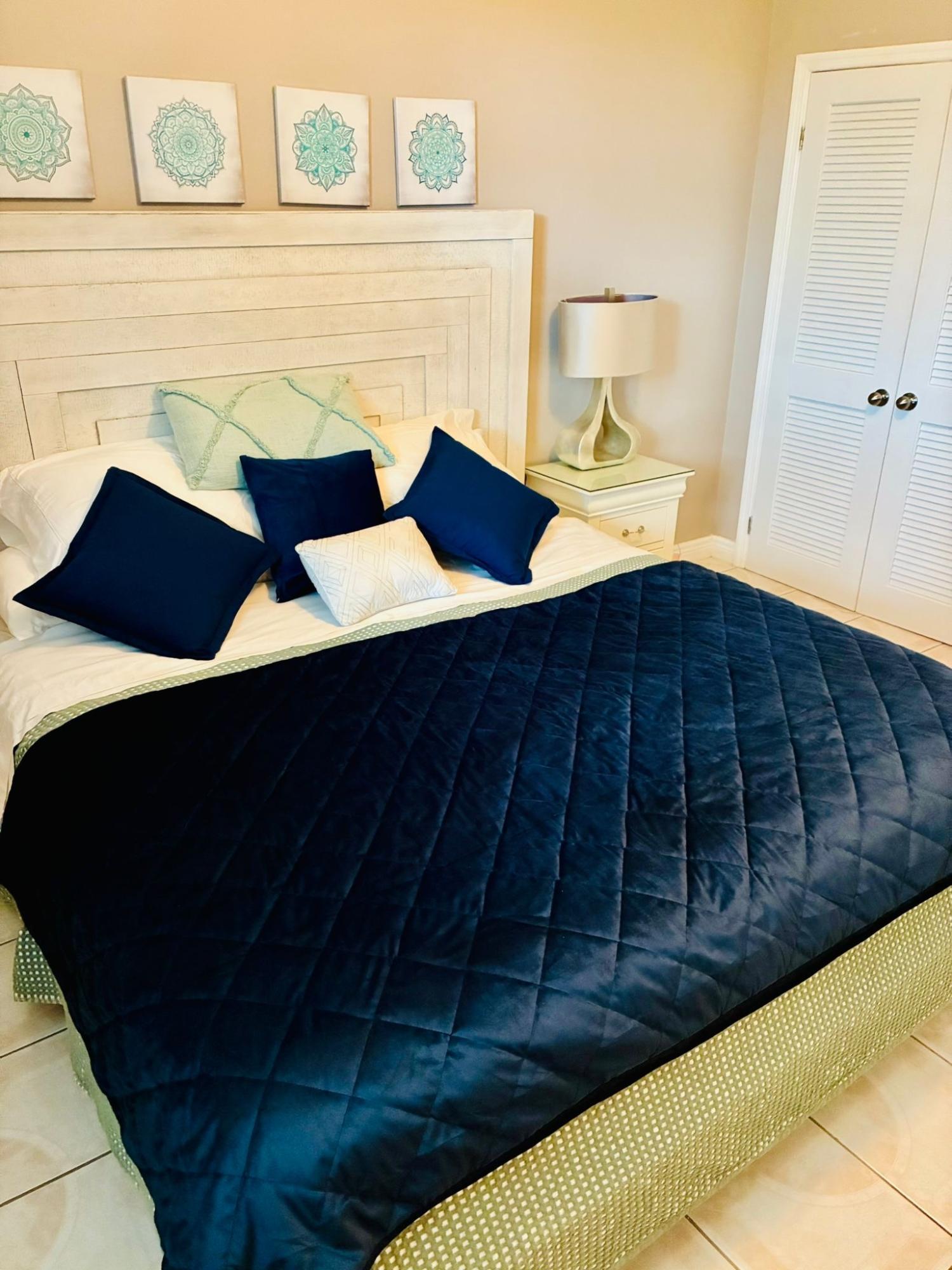 Queen Angel Unit A104 - Gallery image 3