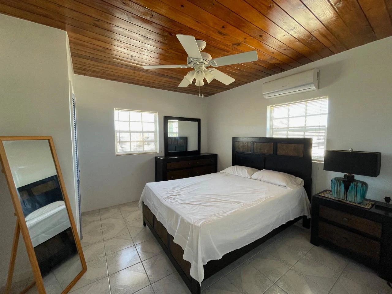 Coconut Room Salt Cay Home and Lot - Gallery image 18