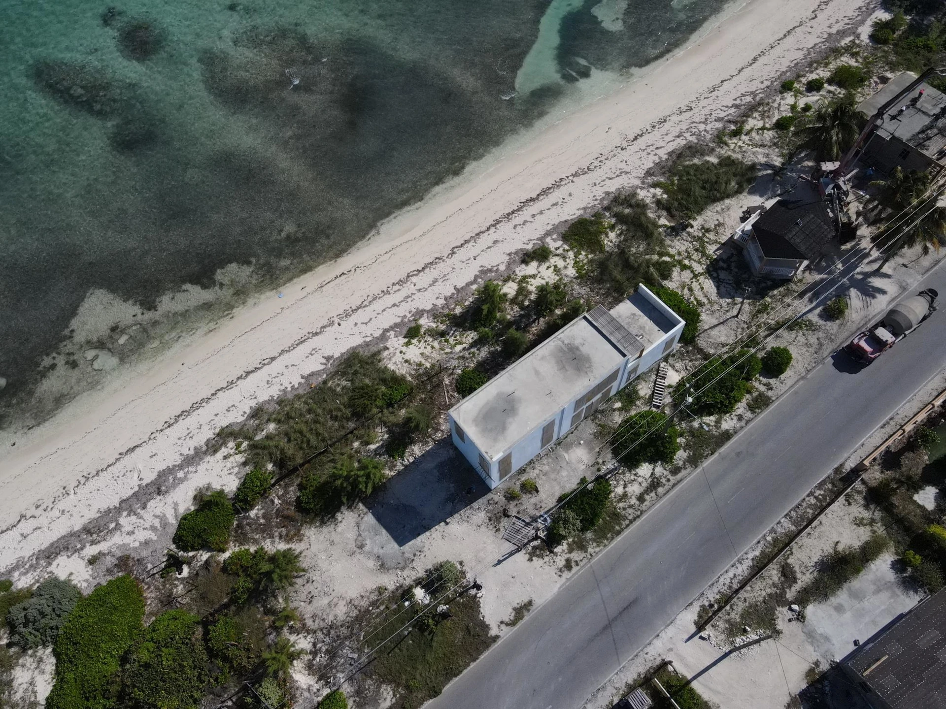 Blue Hills Road Partial Build - Direct Beachfront - Gallery image 8