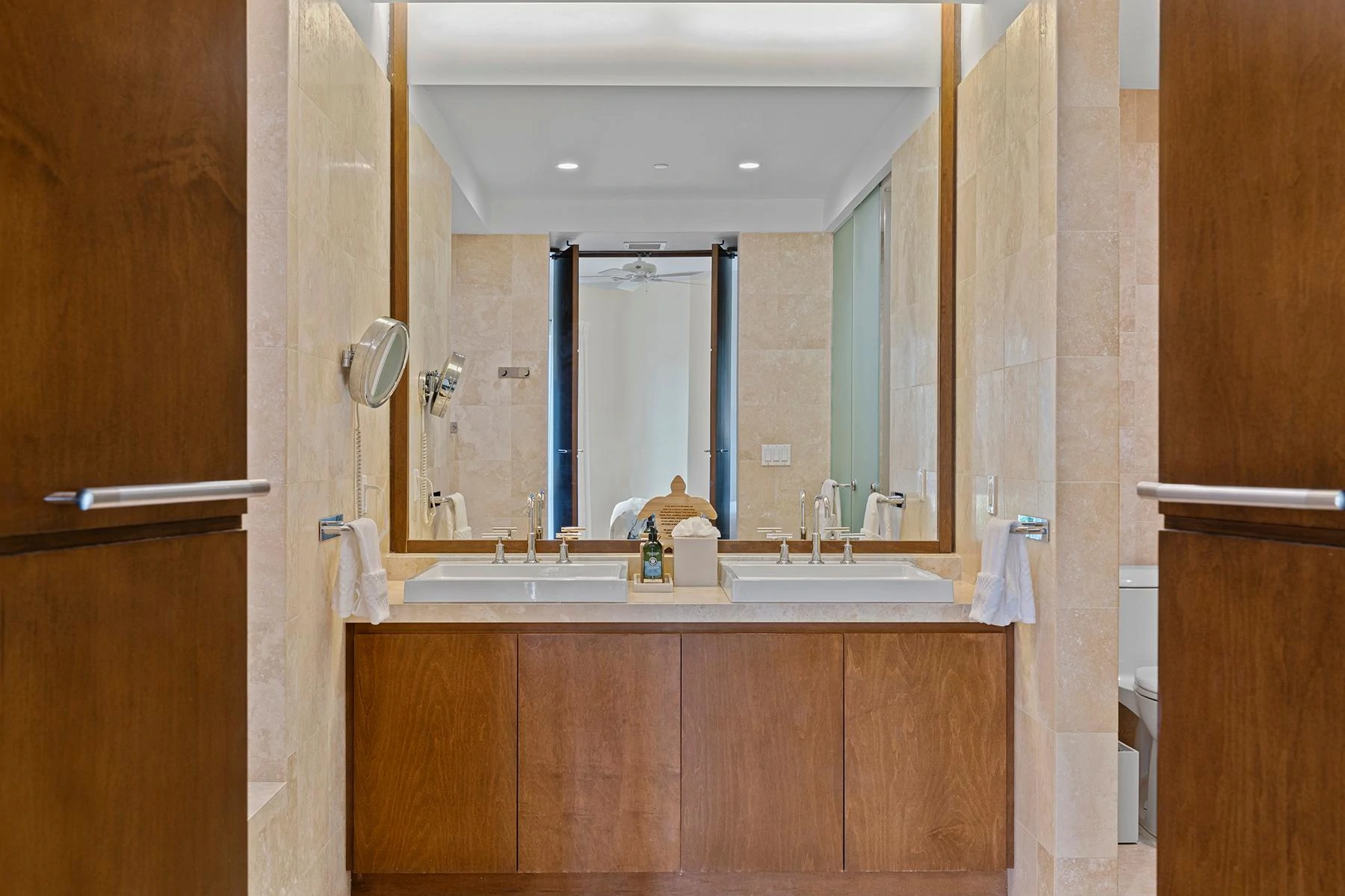 WEST BAY CLUB Suite 109 - Gallery image 14