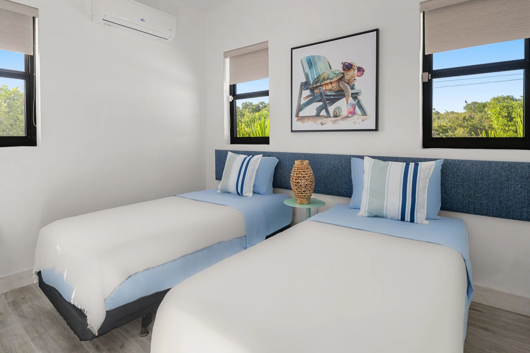 Bubbles Up - Gallery image 7