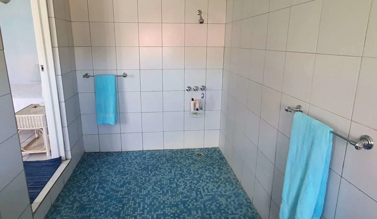 Villa Mantel, Bonne Terre. Under Offer. - Gallery image 17