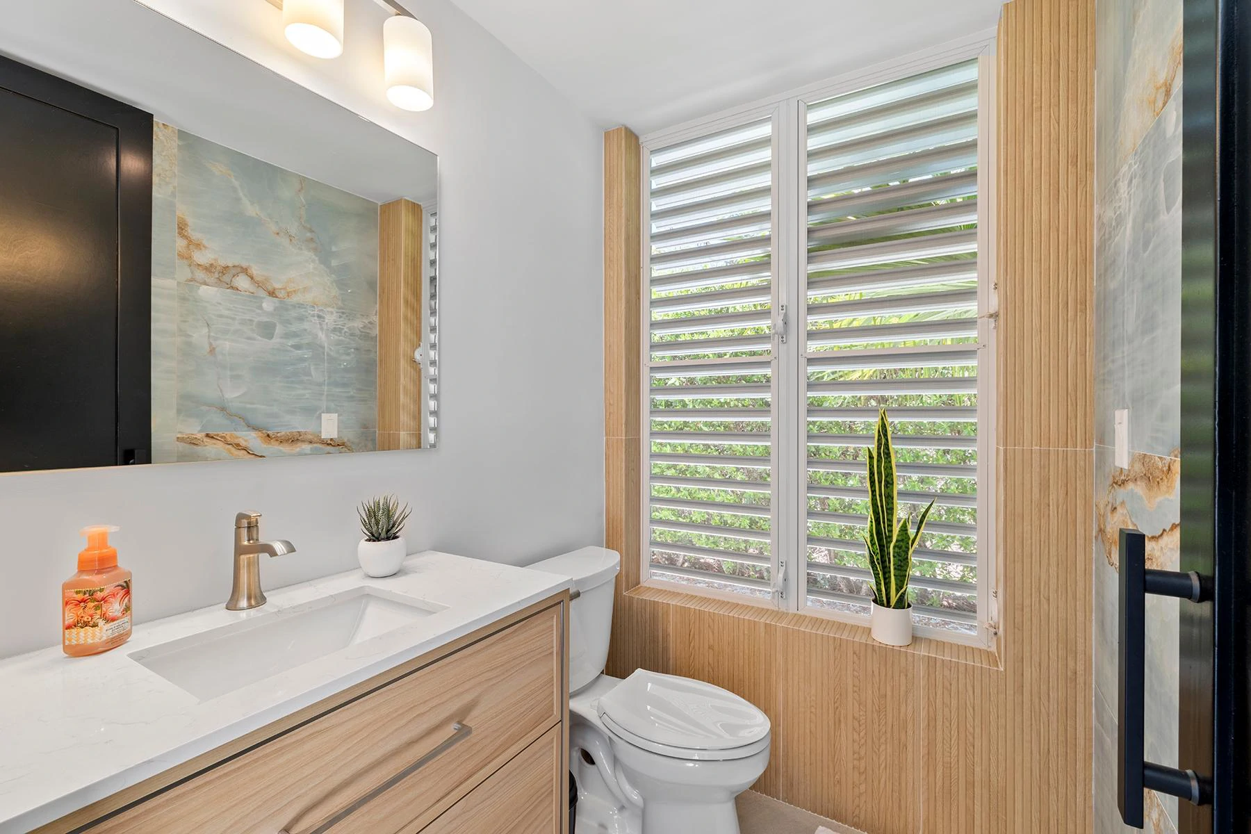 Hogan House - Gallery image 27