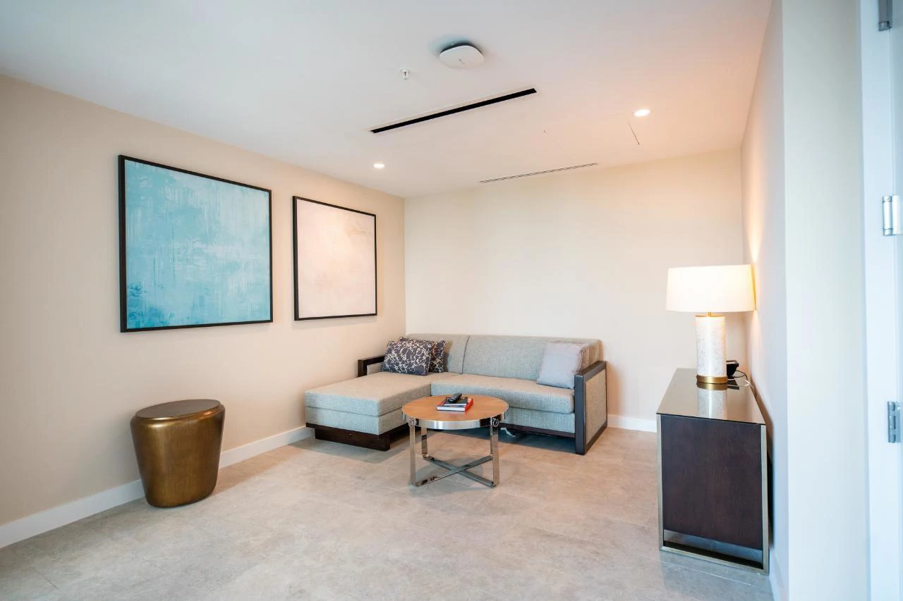 UNIT 1036 RITZ CARLTON 3BR/4BA/DEN/LAUNDRY/GARAGE - Gallery image 7