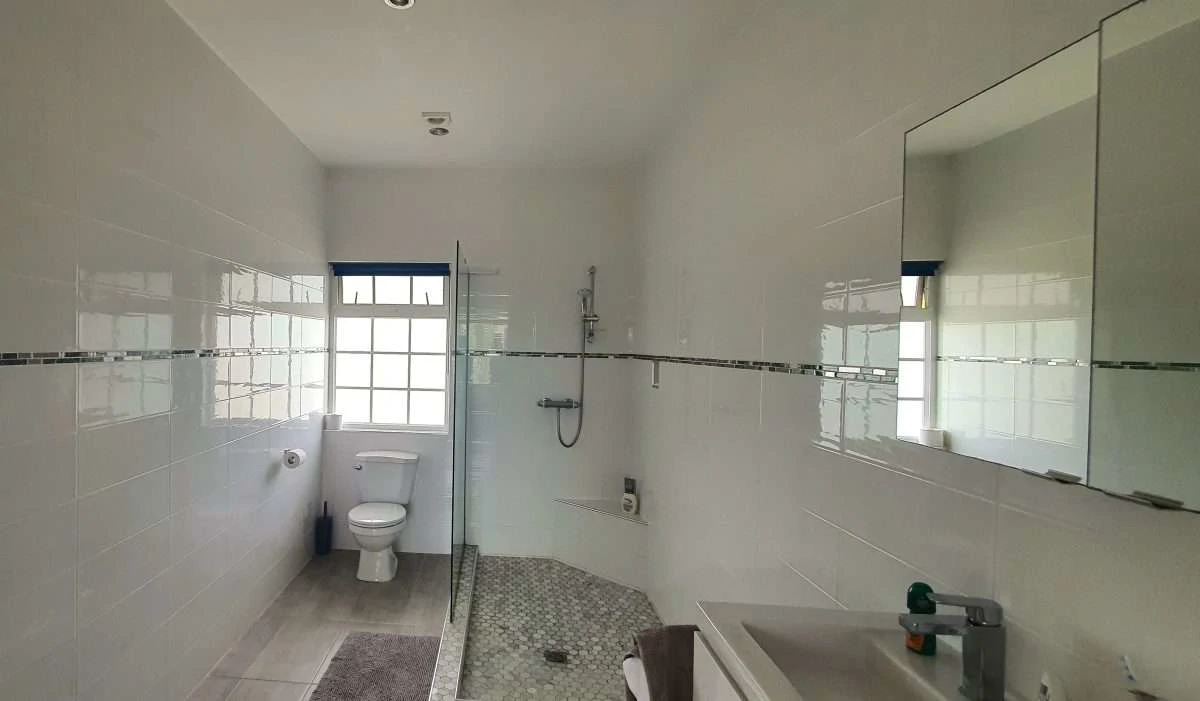 Sunnyside Villa, Cap Estate. - Gallery image 20