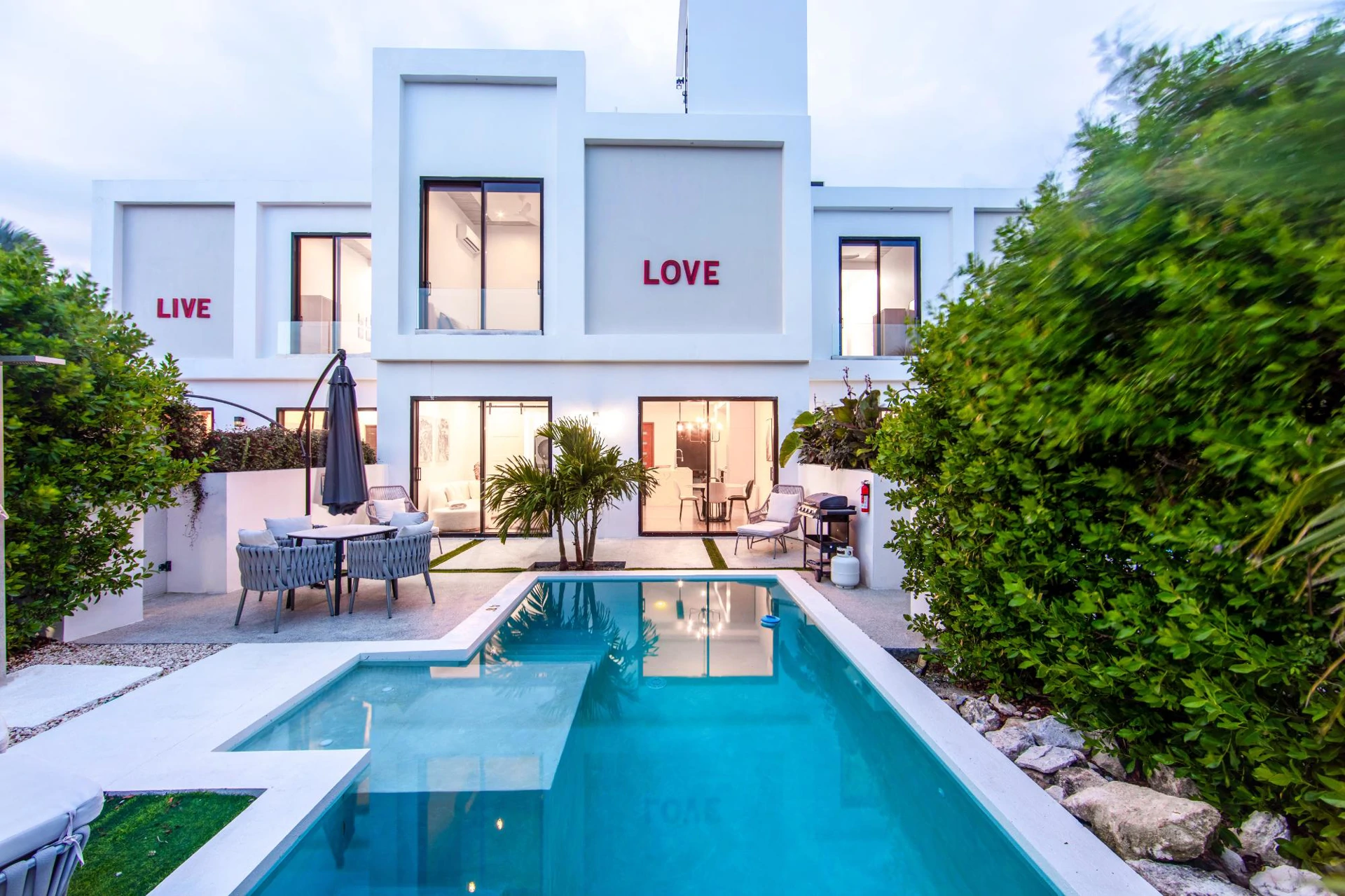 Live Love Laugh - Gallery image 36