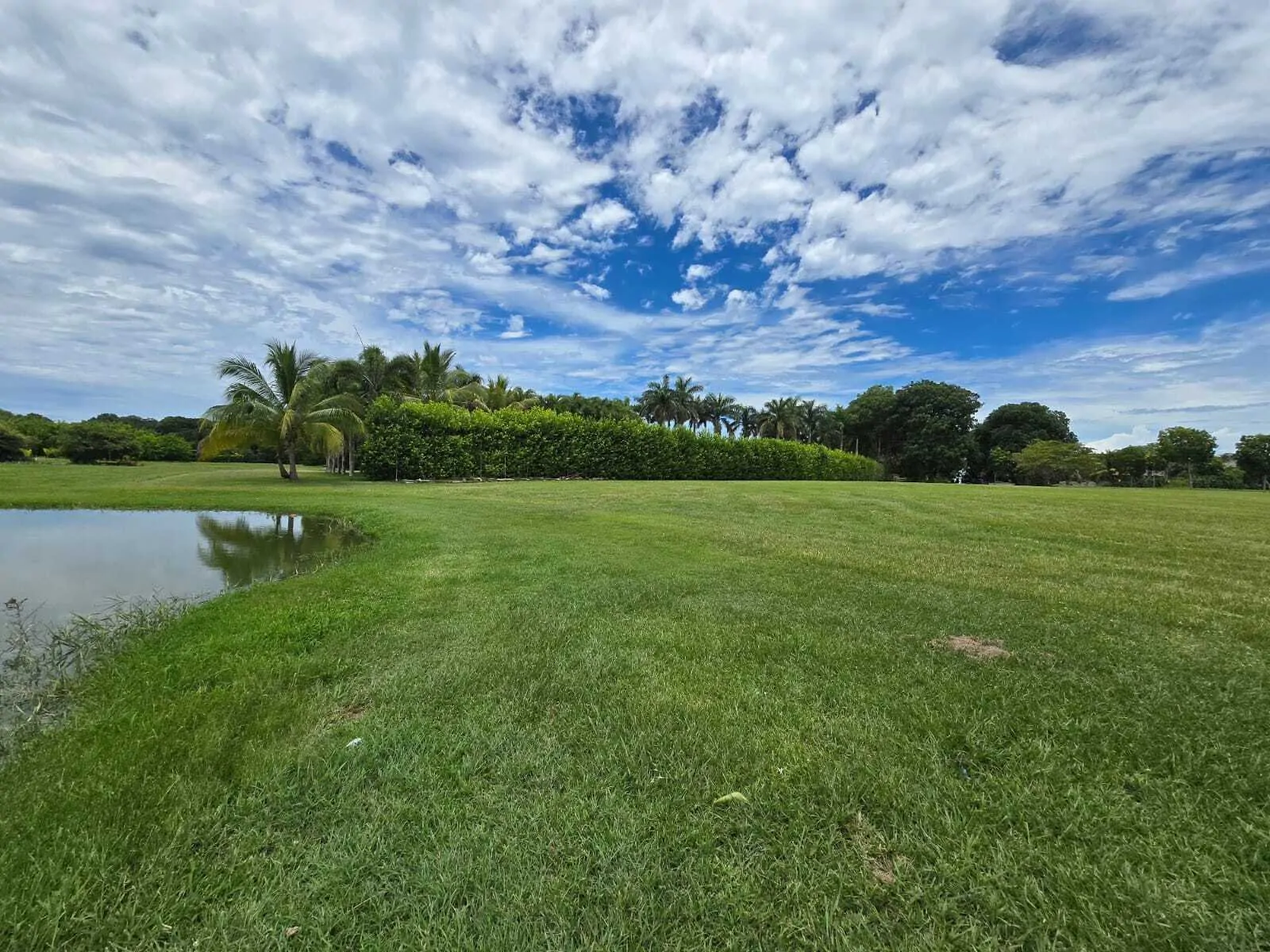 Lakefront Building Lot in Buenaventura Resort